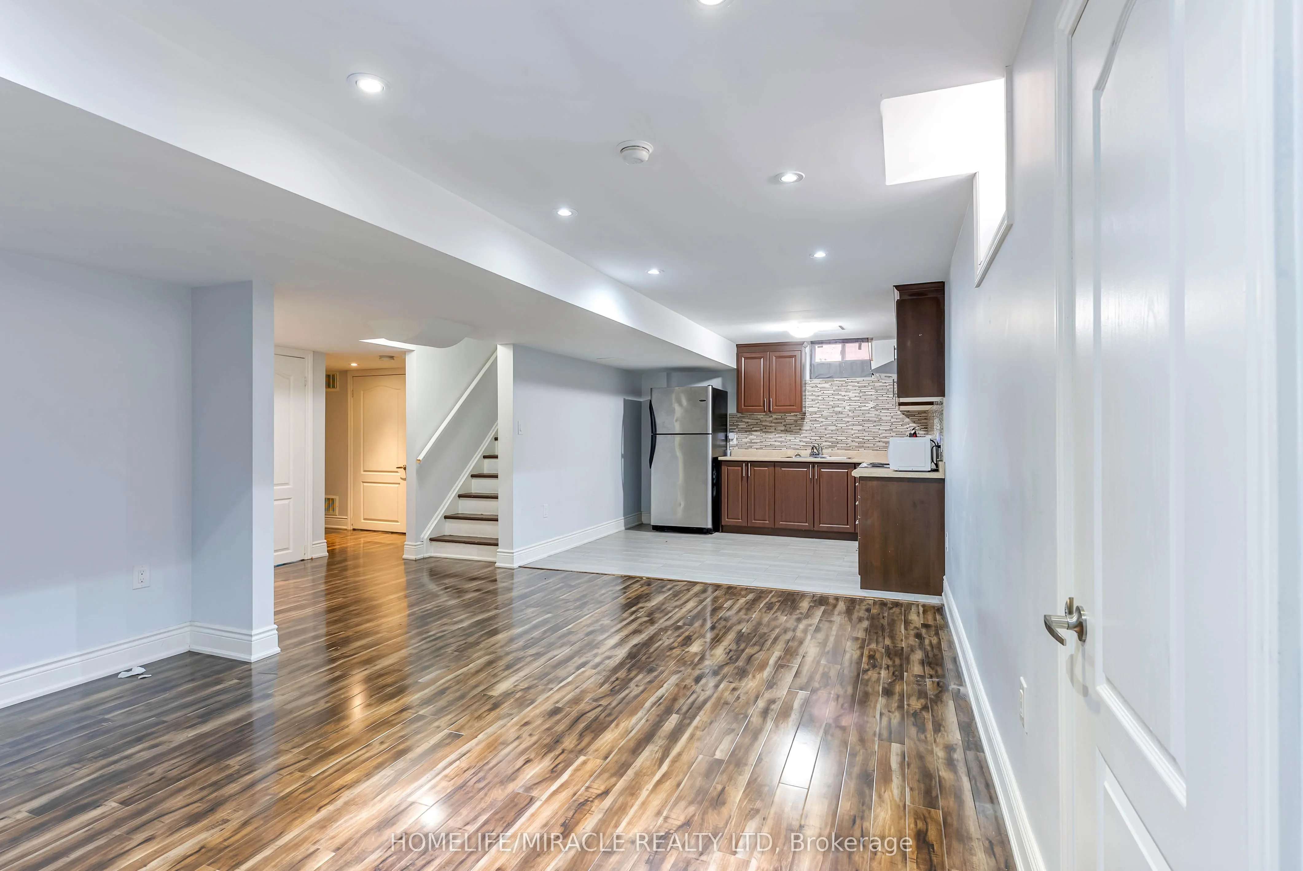 14 Galveston Crescent