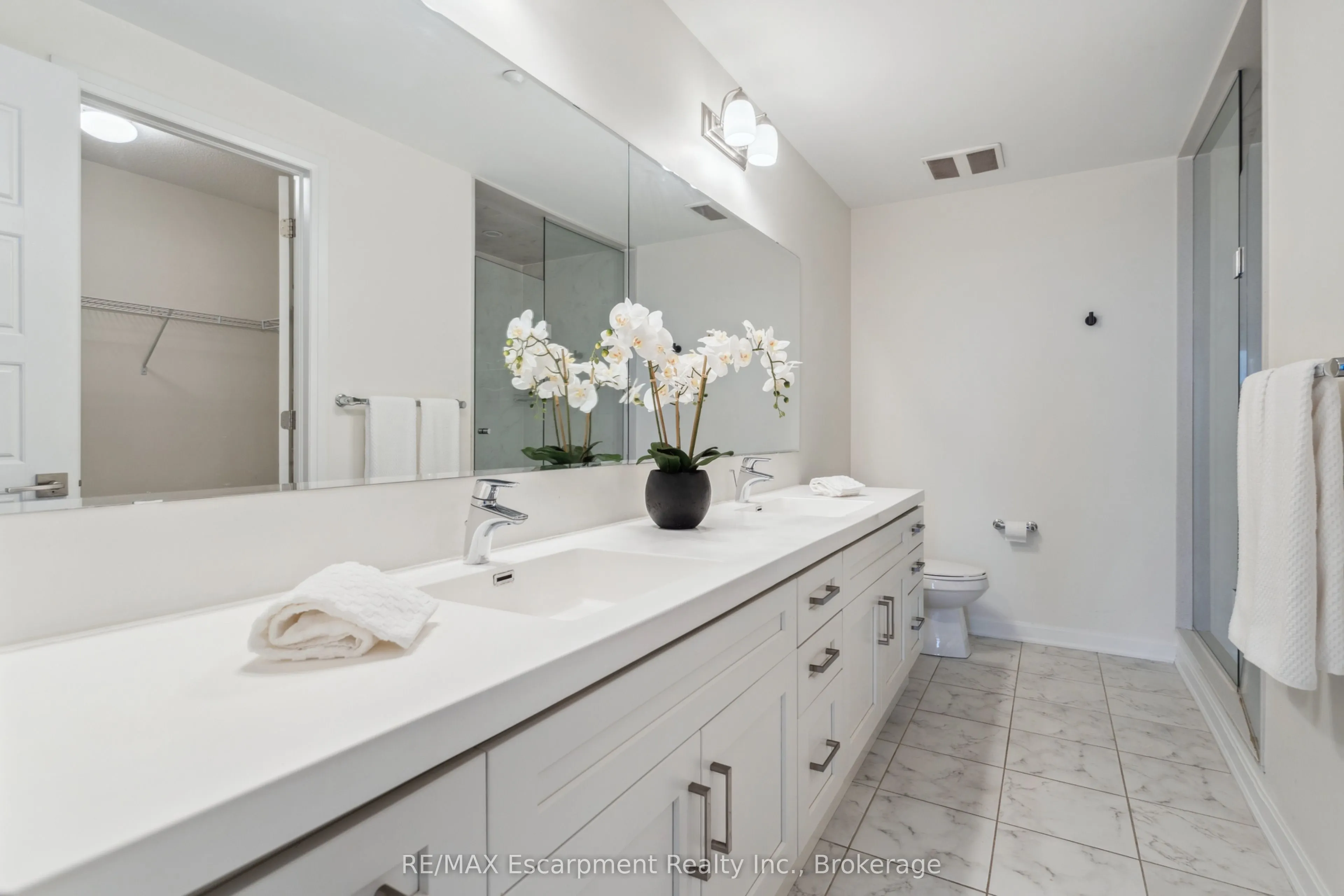 3028 CREEKSHORE COMMON, #309