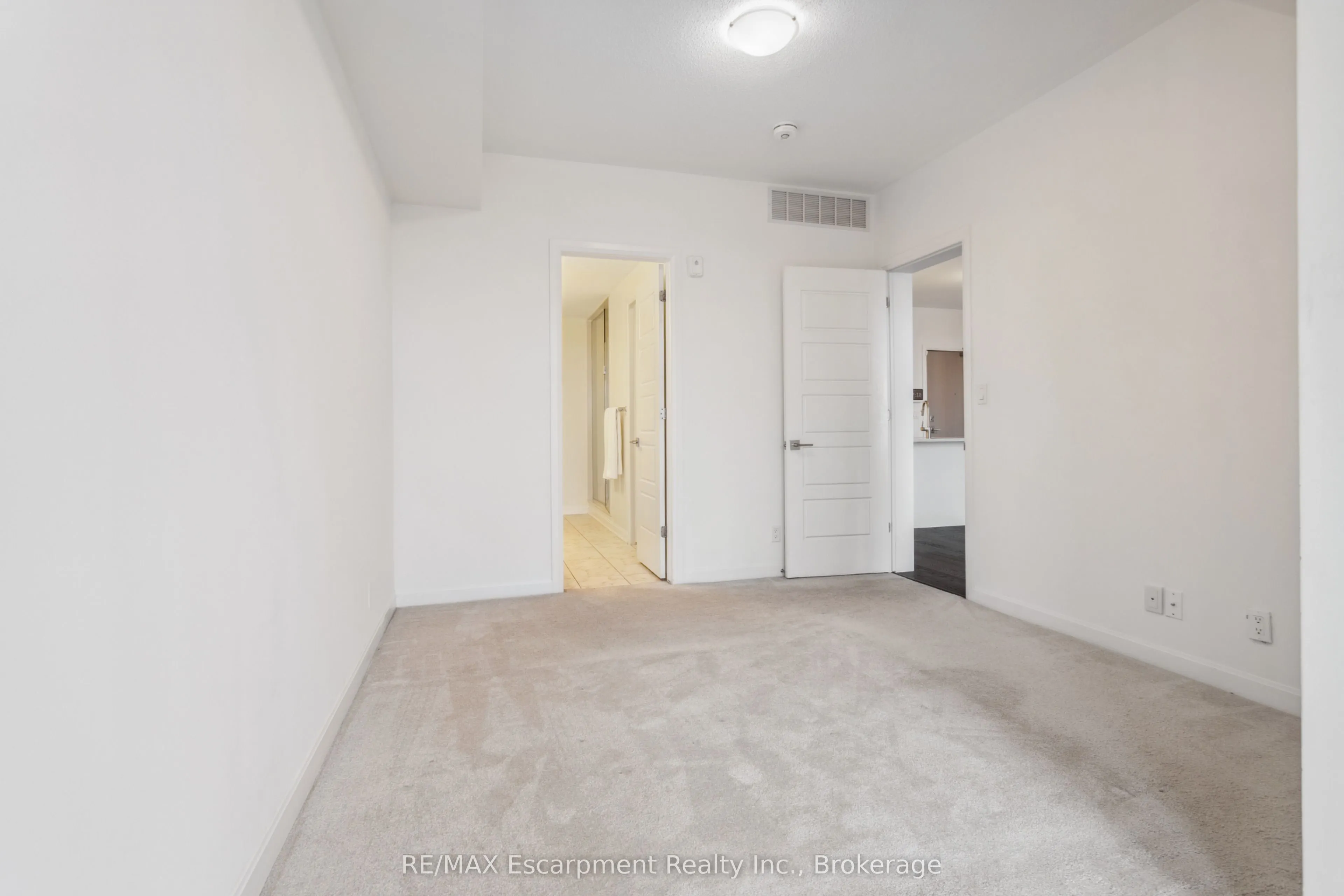 3028 CREEKSHORE COMMON, #309