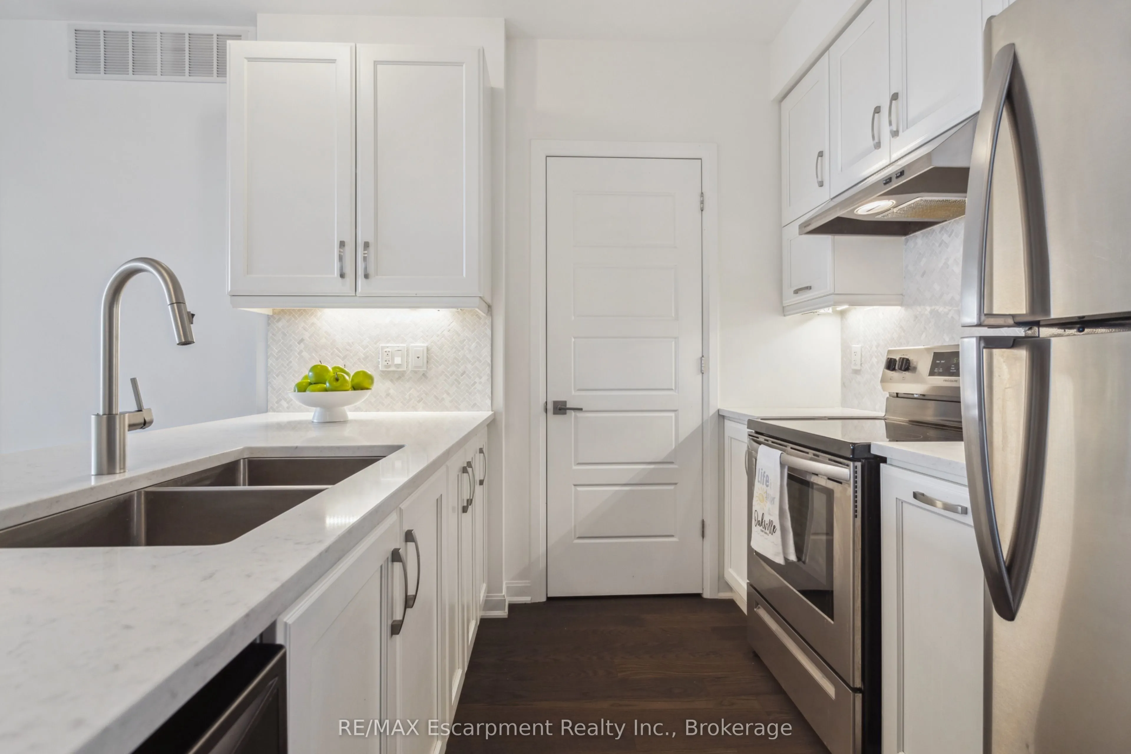 3028 CREEKSHORE COMMON, #309
