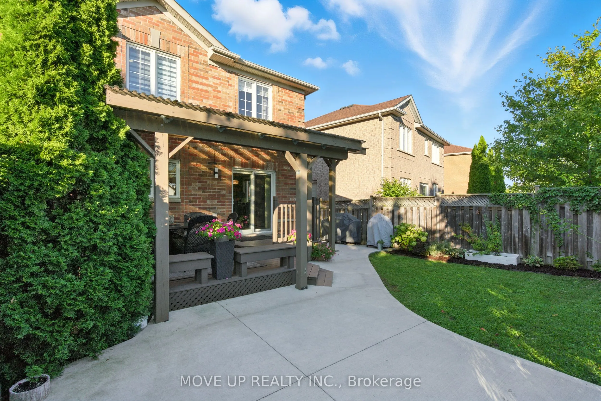 102 Trudelle Crescent