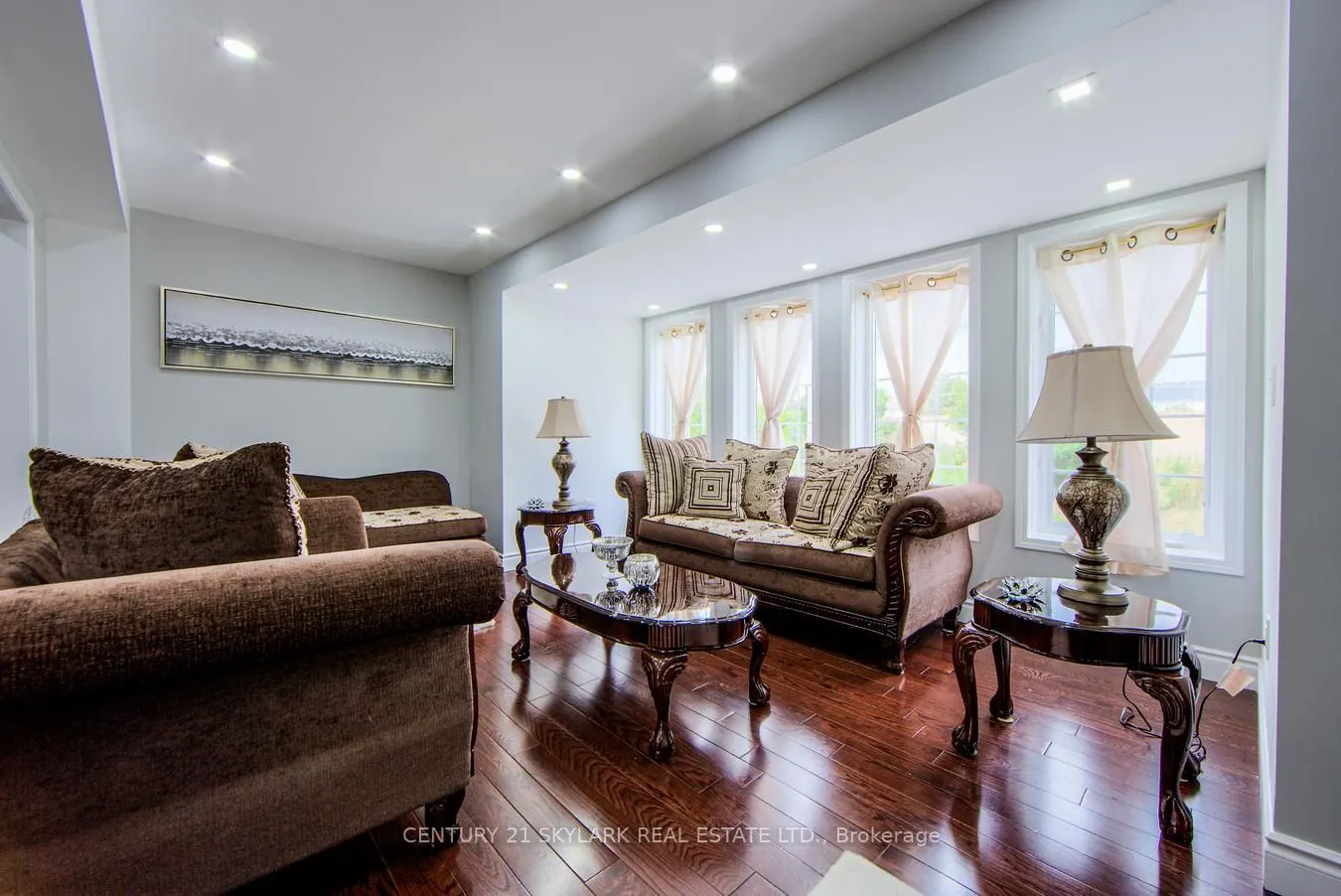 21 Decker Hollow Circle