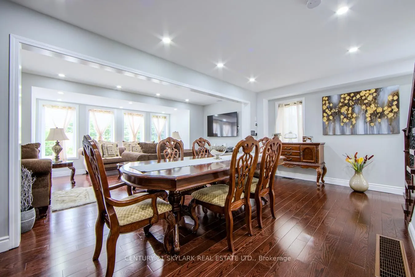21 Decker Hollow Circle