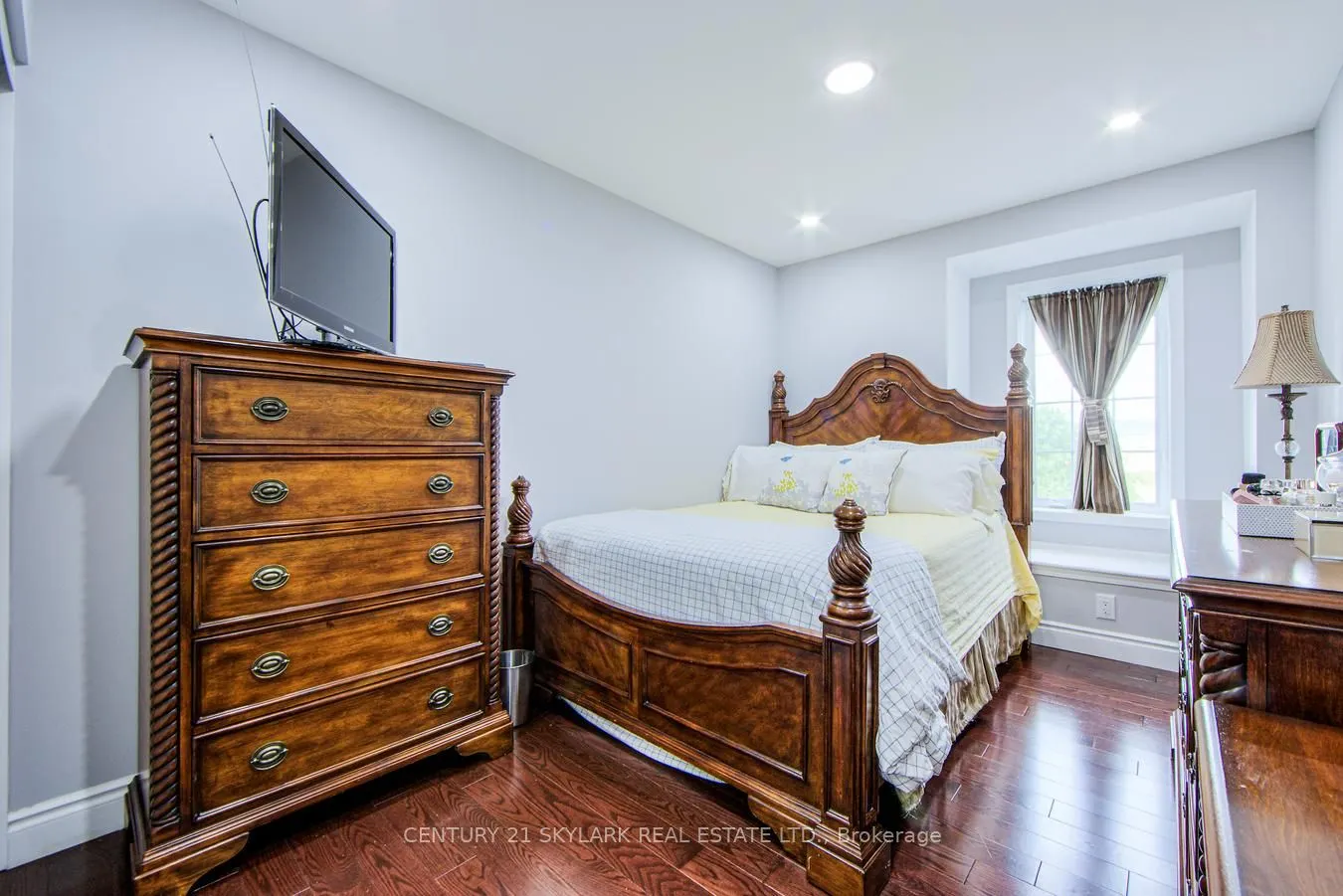 21 Decker Hollow Circle
