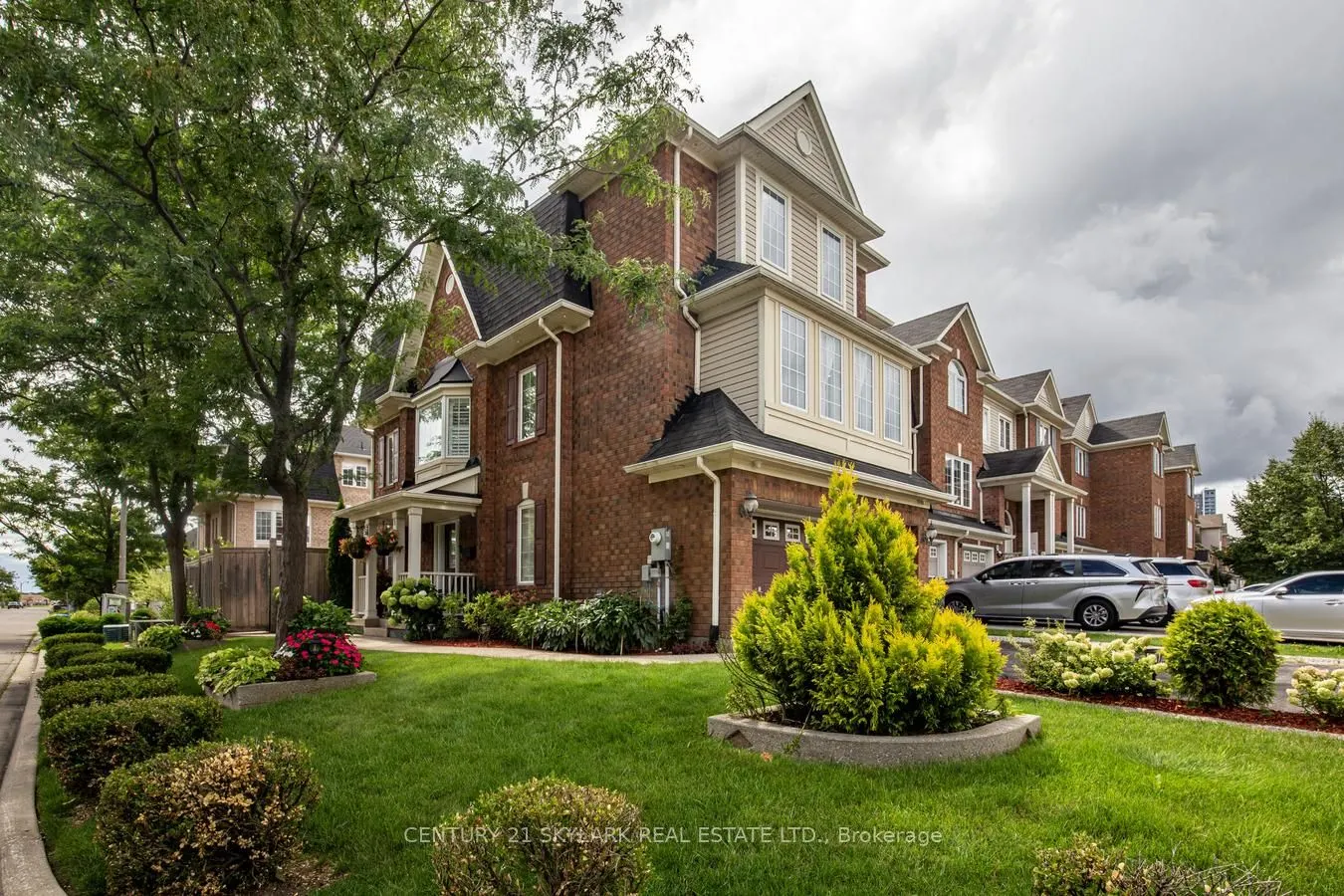 21 Decker Hollow Circle