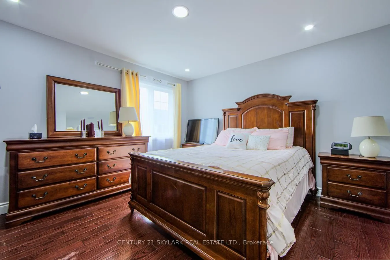 21 Decker Hollow Circle
