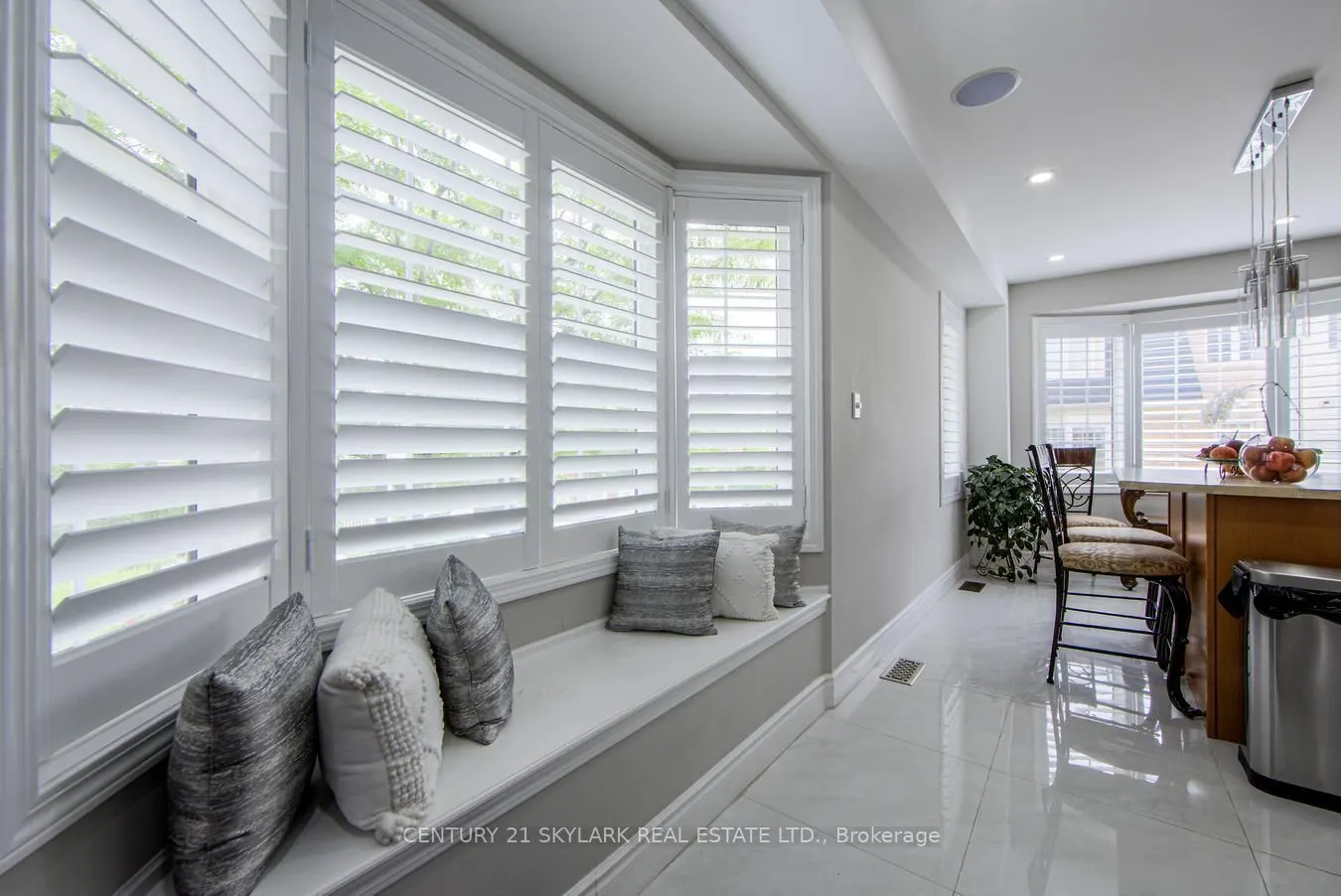 21 Decker Hollow Circle