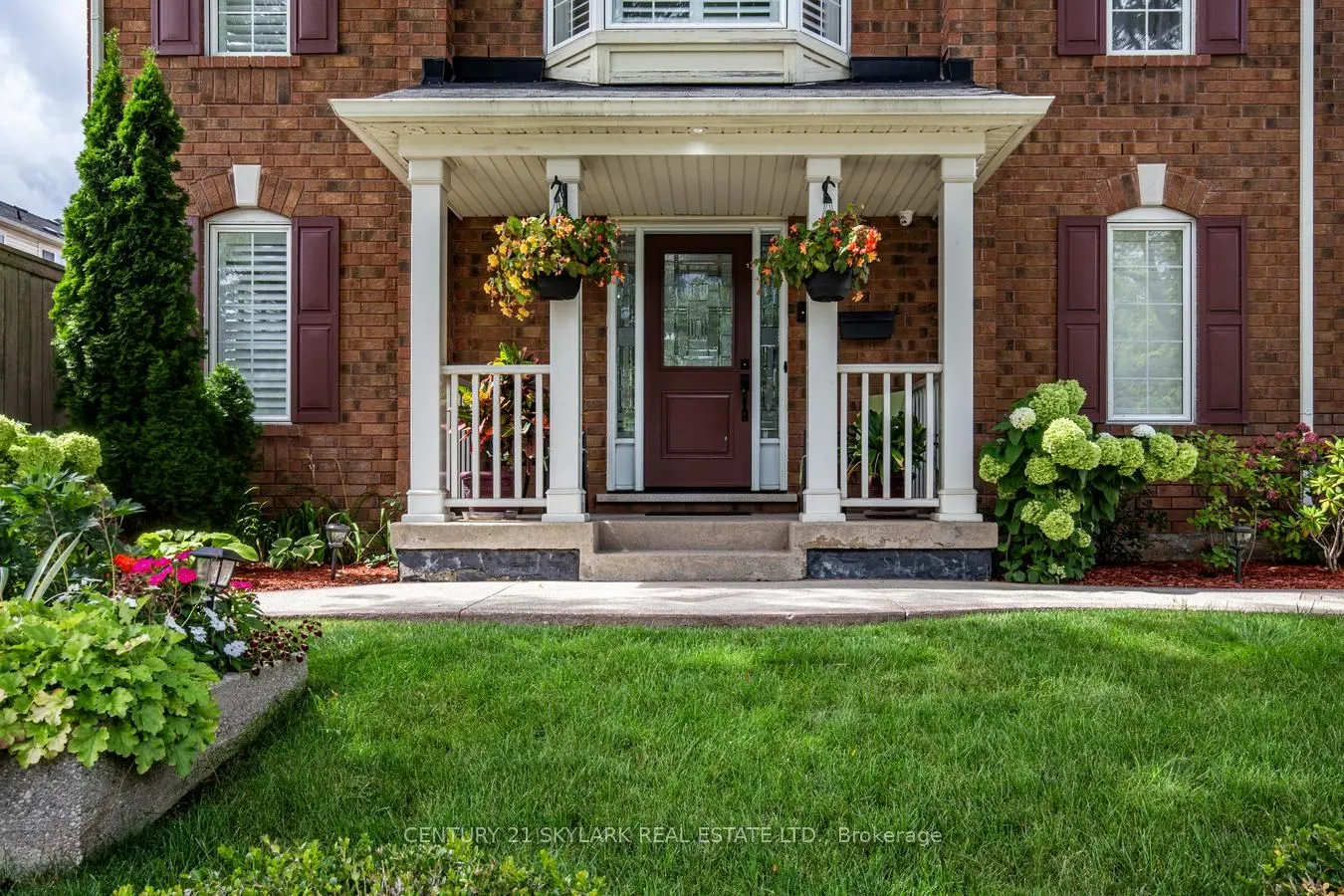 21 Decker Hollow Circle
