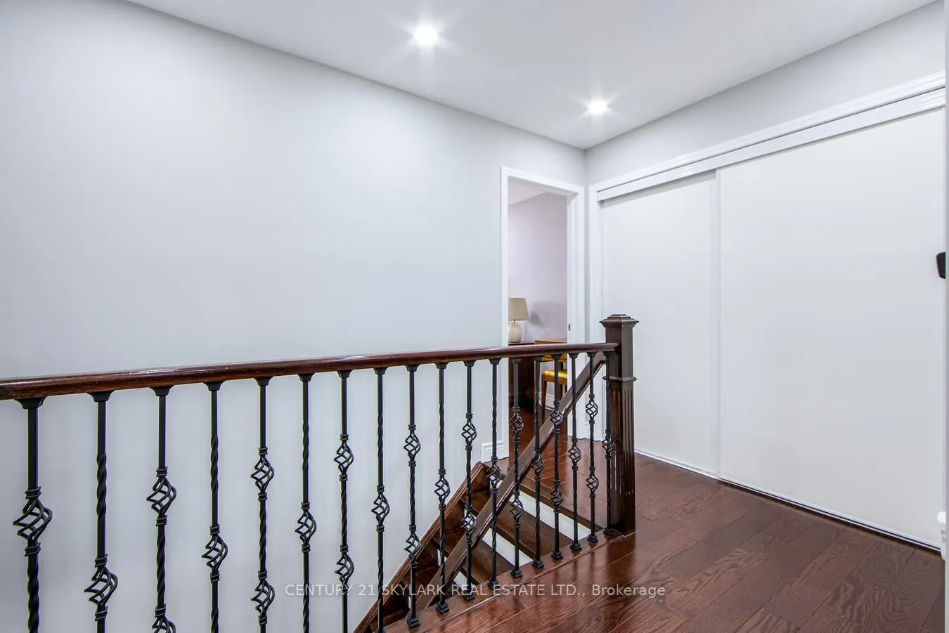 21 Decker Hollow Circle