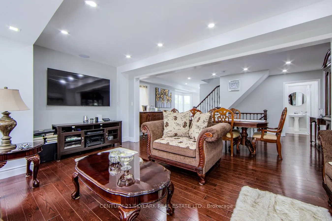 21 Decker Hollow Circle