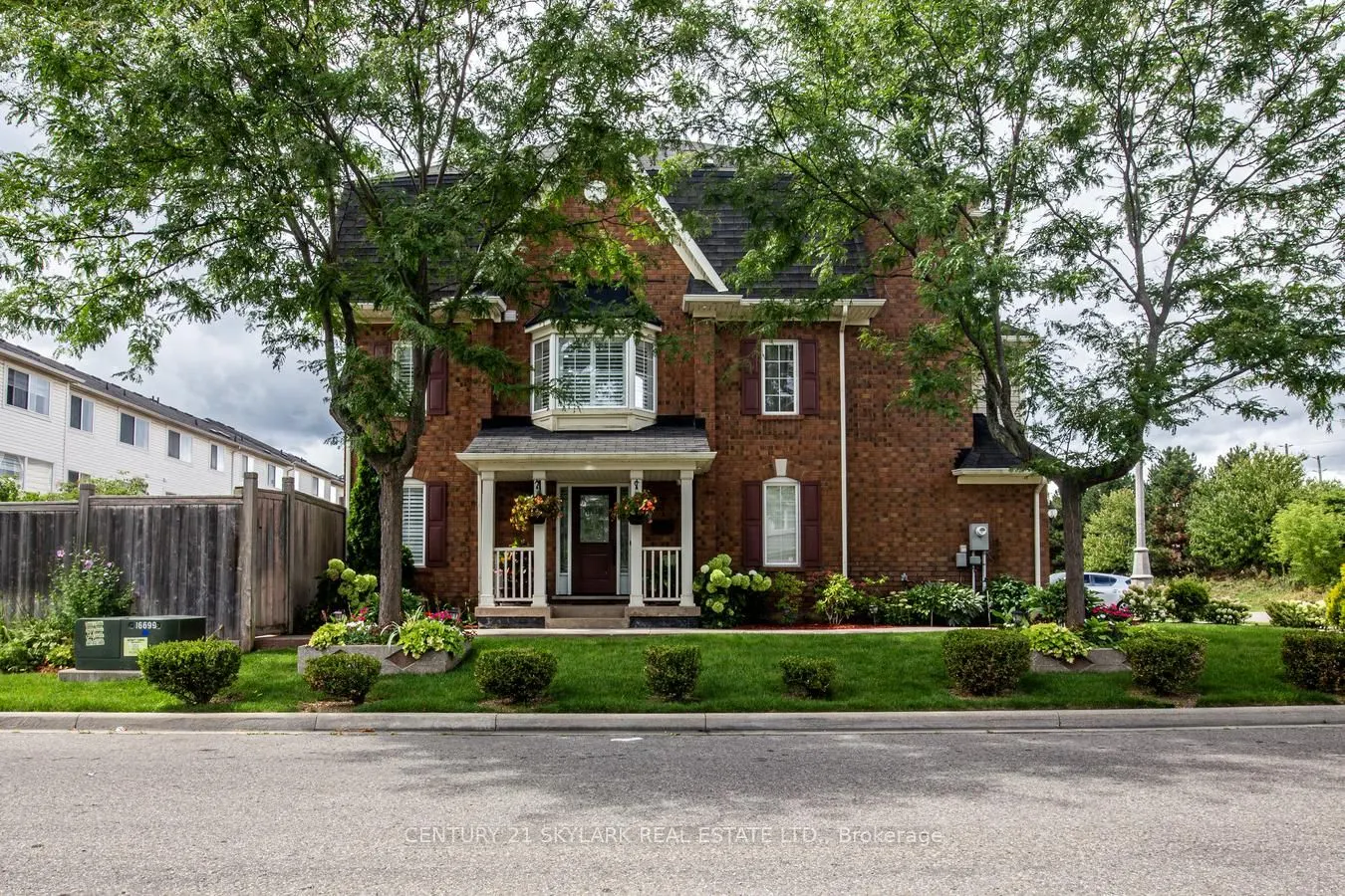 21 Decker Hollow Circle