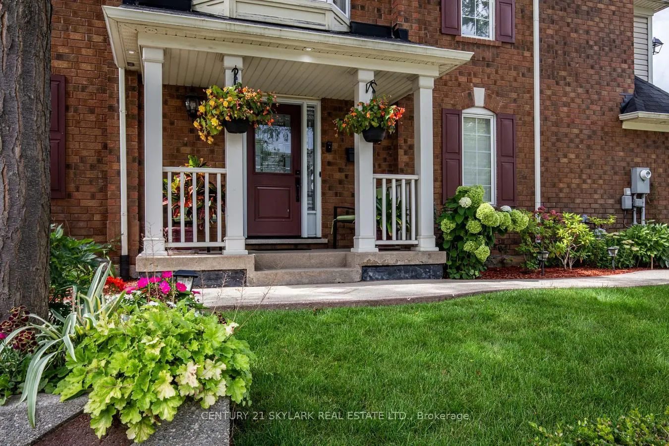 21 Decker Hollow Circle