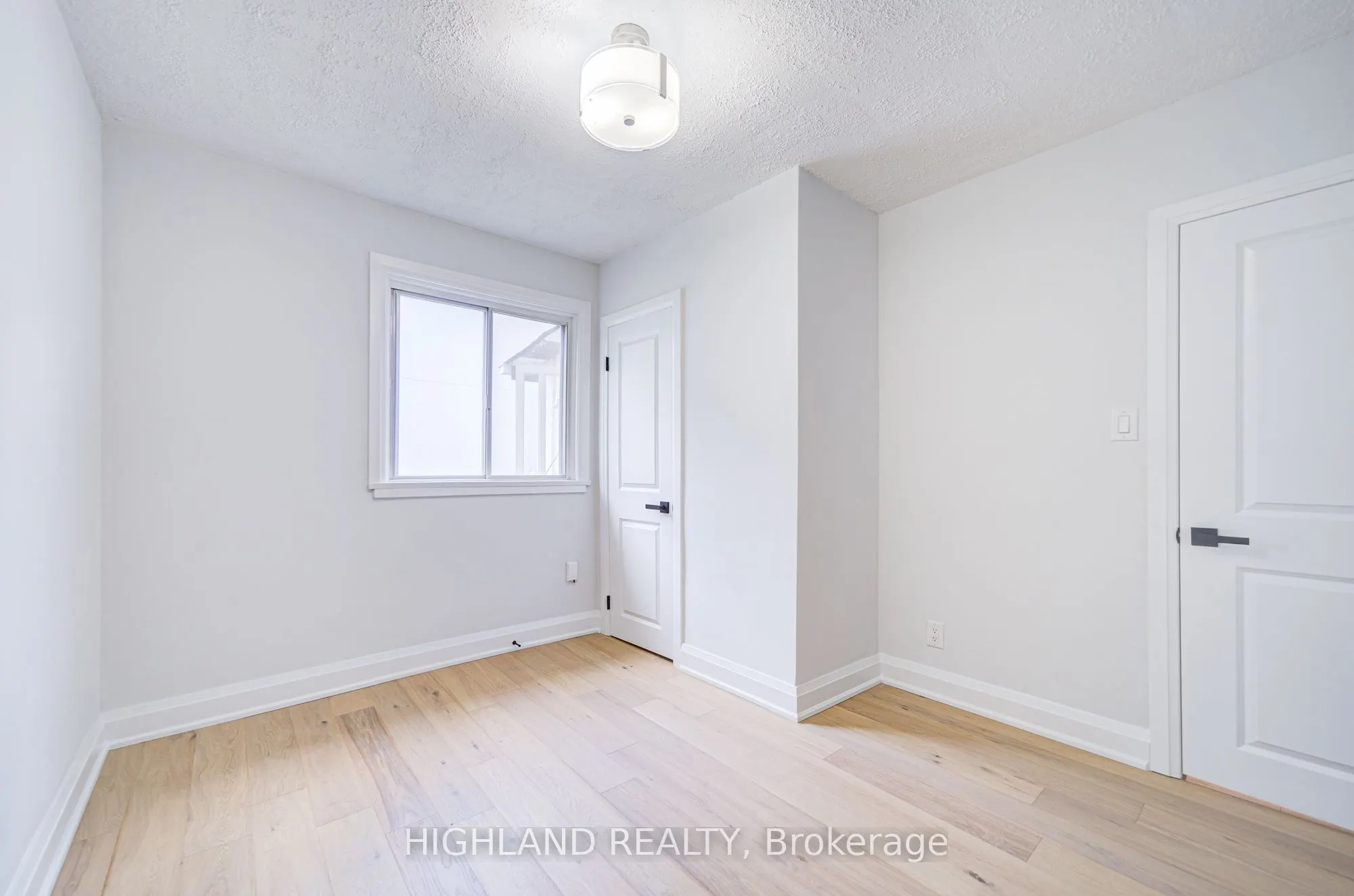 38 Esmond Crescent