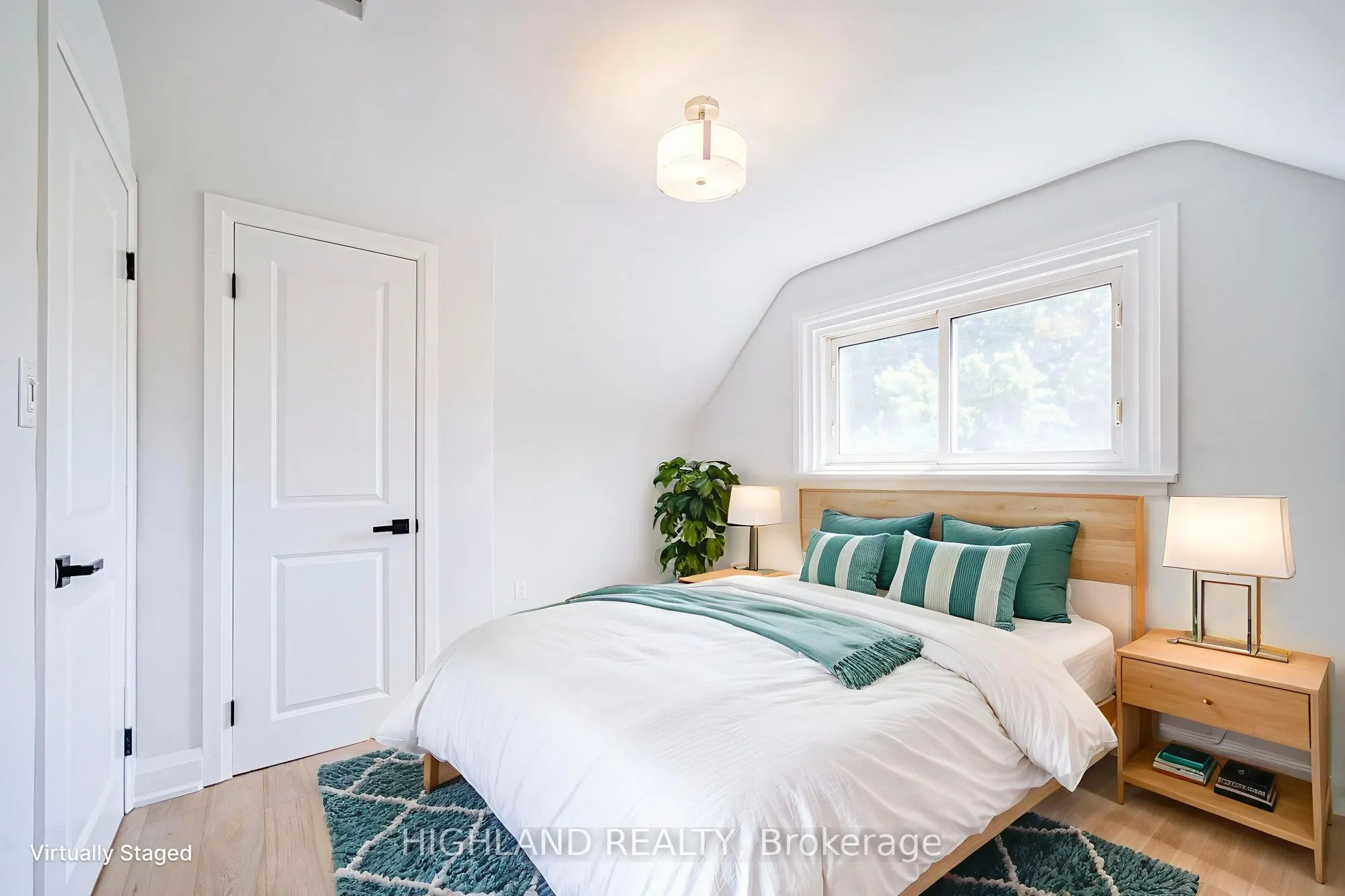 38 Esmond Crescent