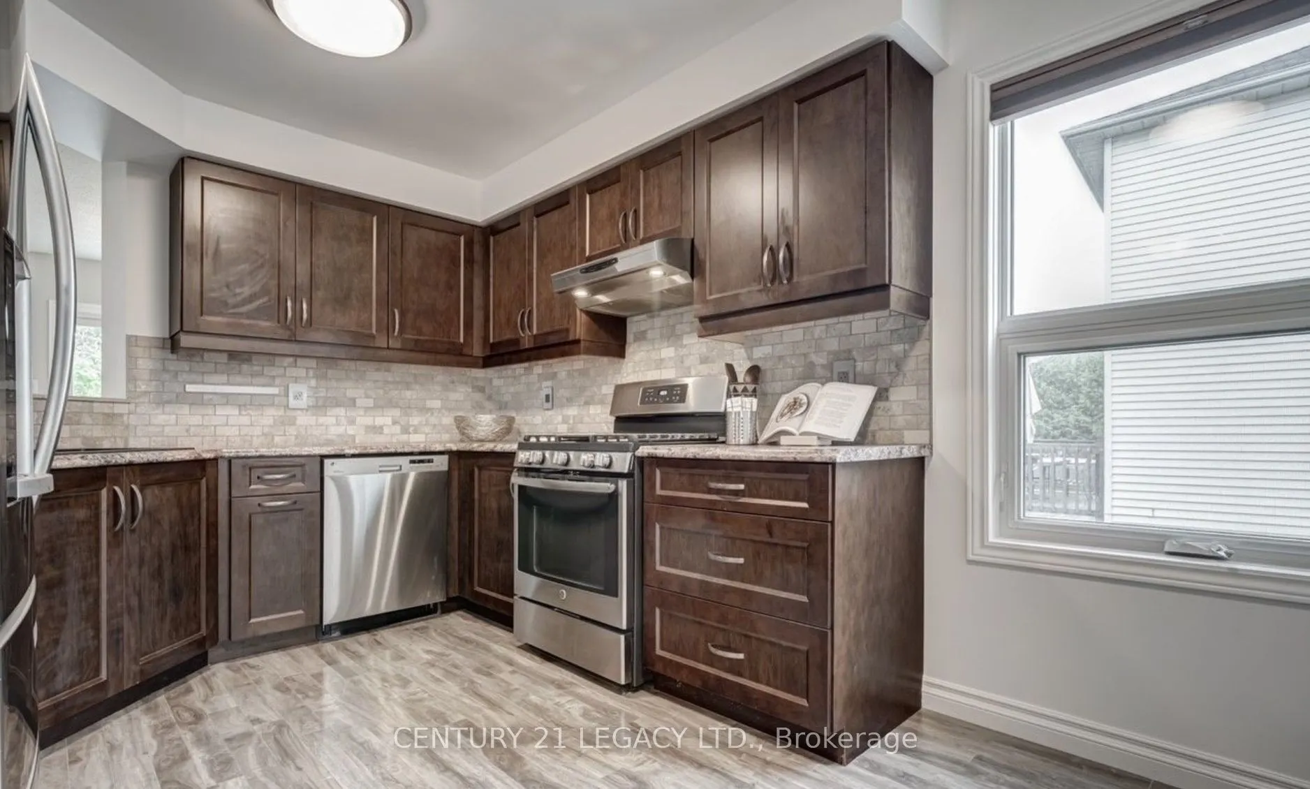 339 Lewis Drive W, #Upper