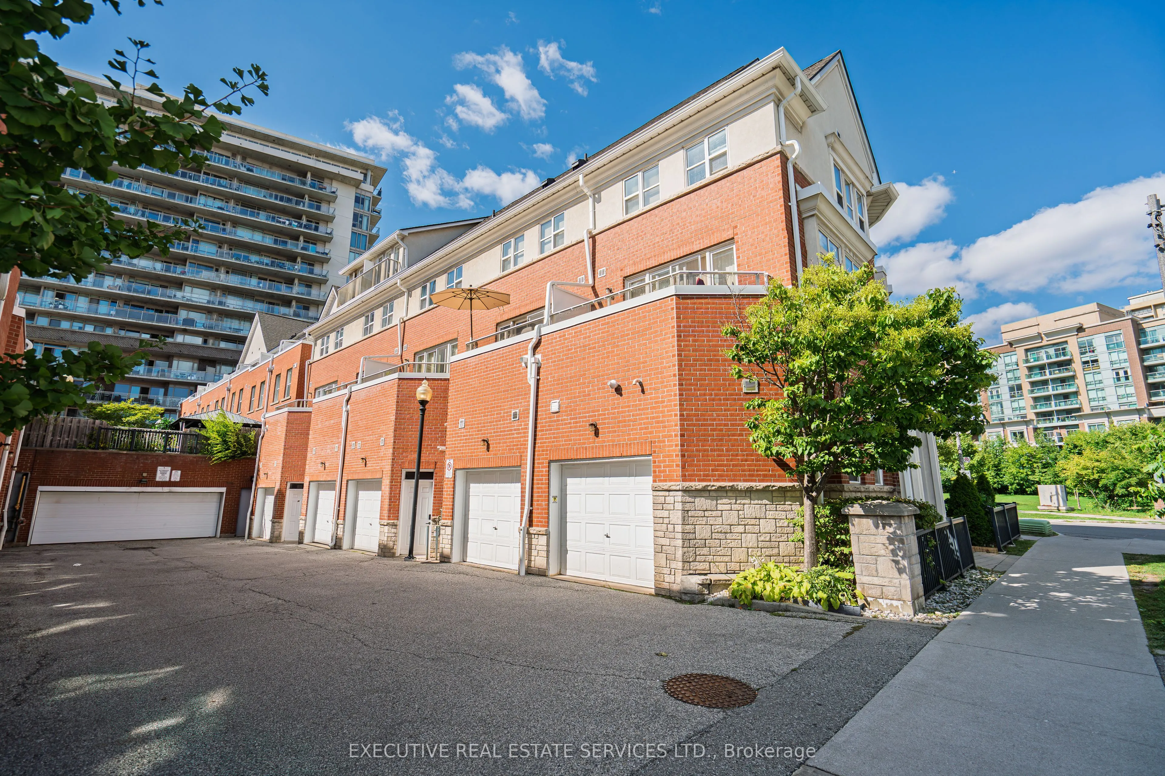24 Michael Power Place, #31