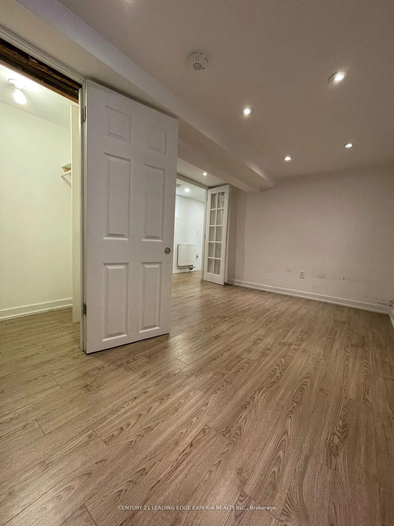 48 Greendale Avenue, #Lower