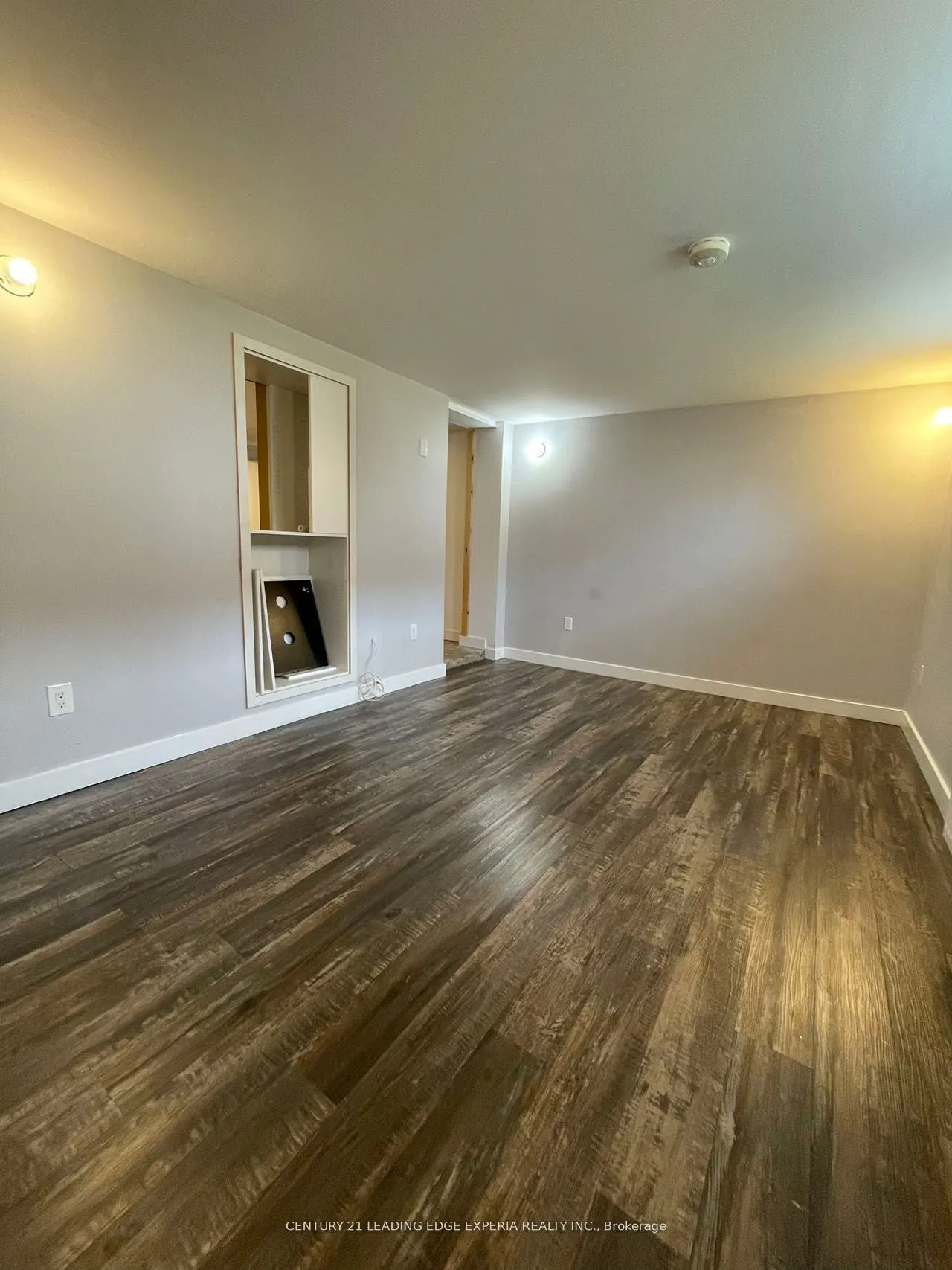 48 Greendale Avenue, #Lower