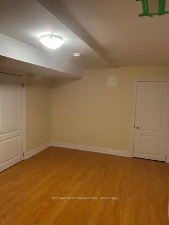12 Haviland Circle