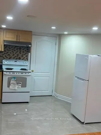 12 Haviland Circle