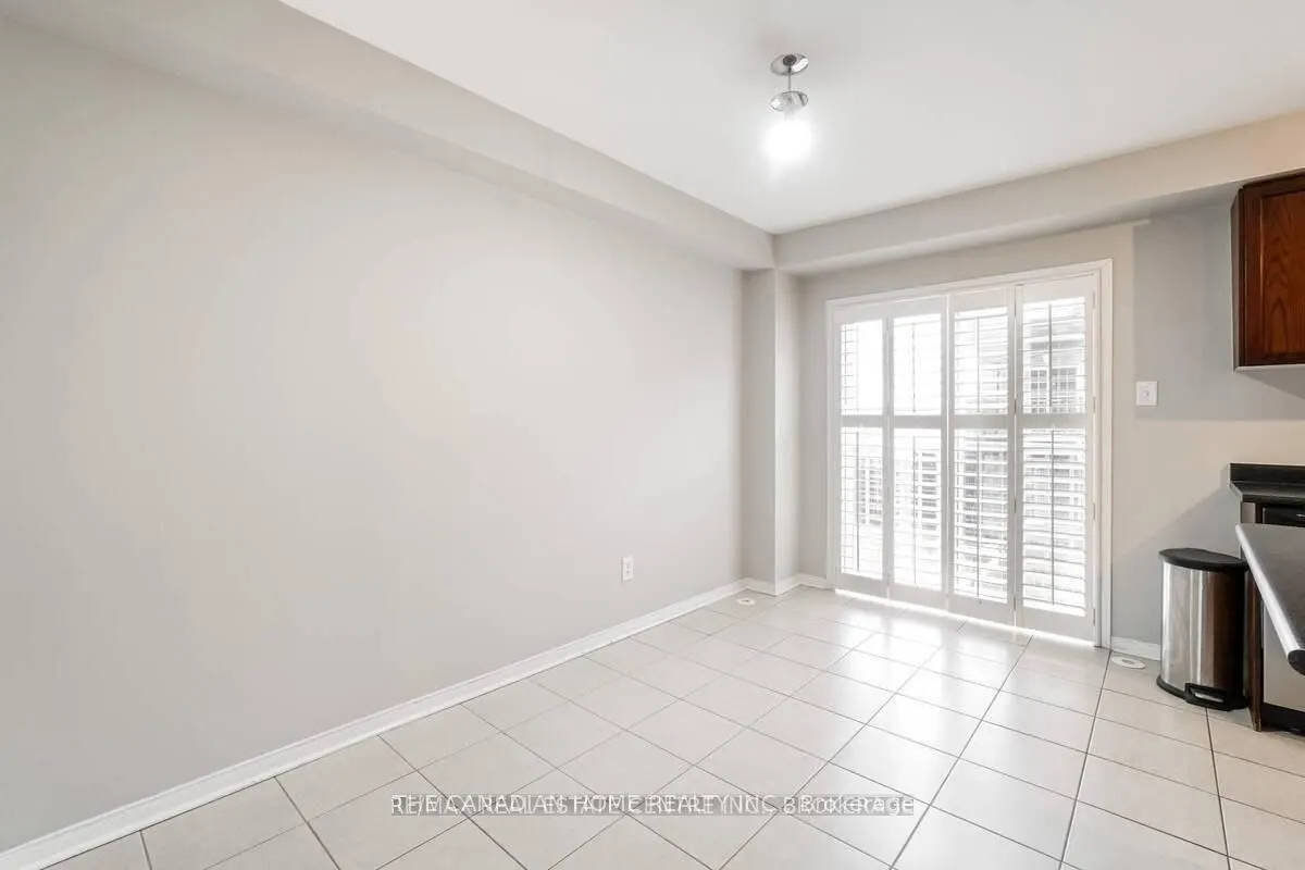 2331 Saddlecreek Crescent