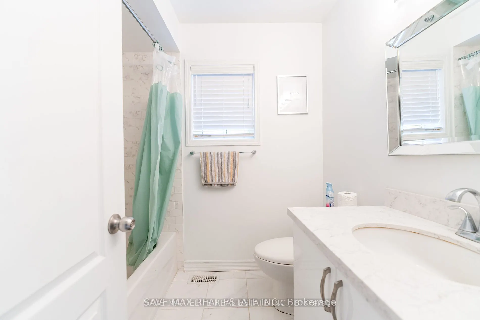 5549 Katy Gate