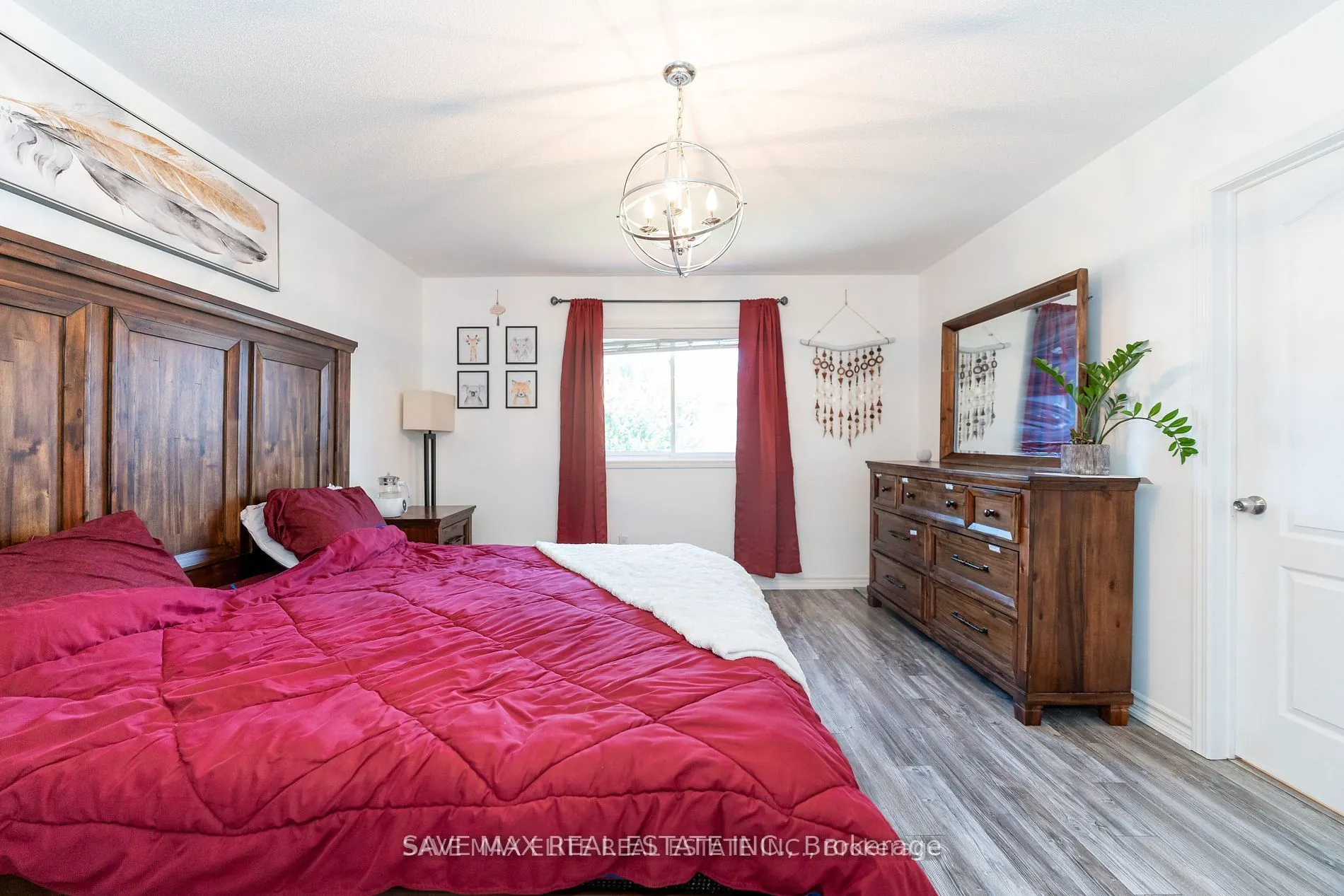5549 Katy Gate