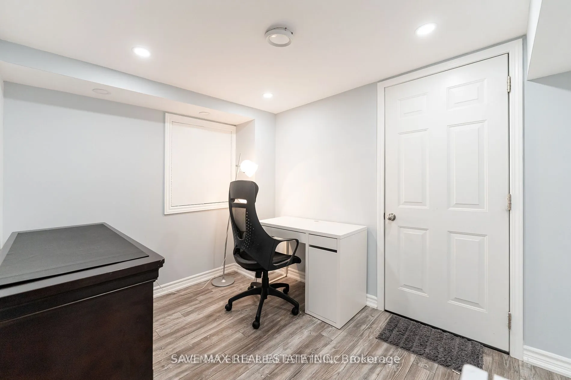 5549 Katy Gate
