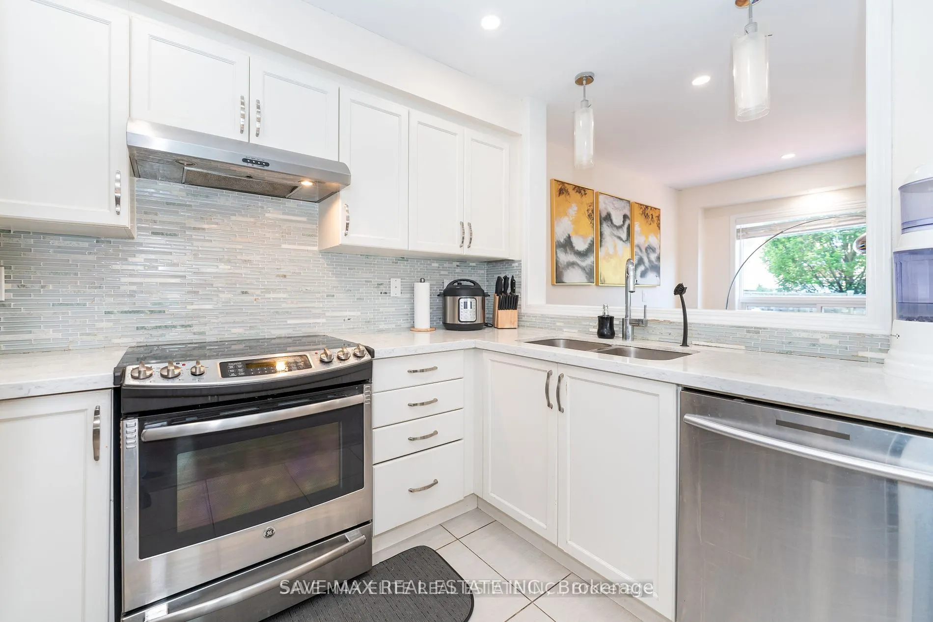 5549 Katy Gate