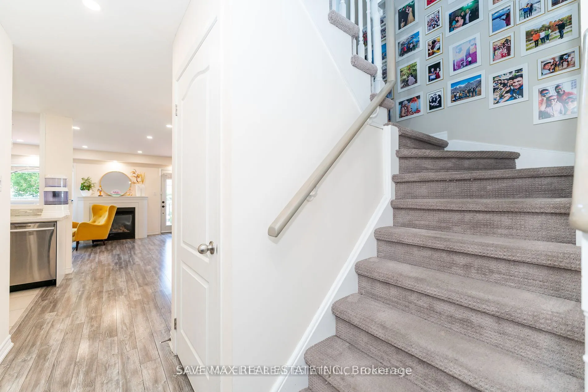 5549 Katy Gate
