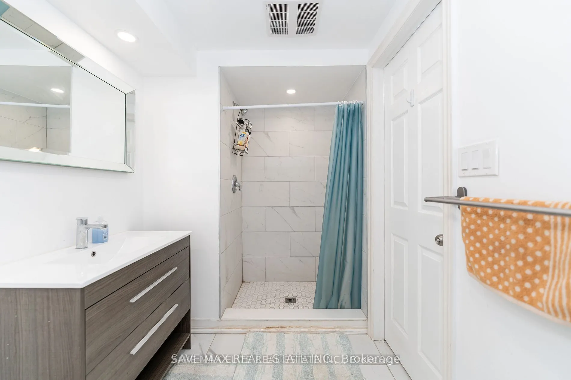 5549 Katy Gate