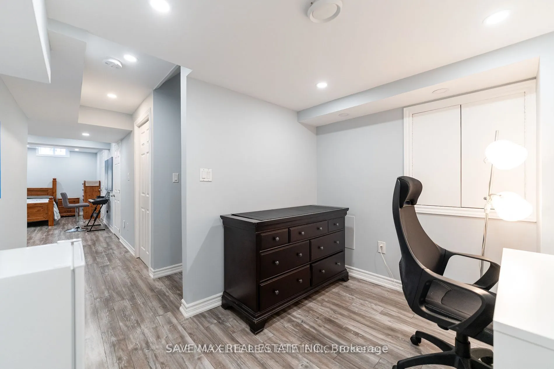 5549 Katy Gate