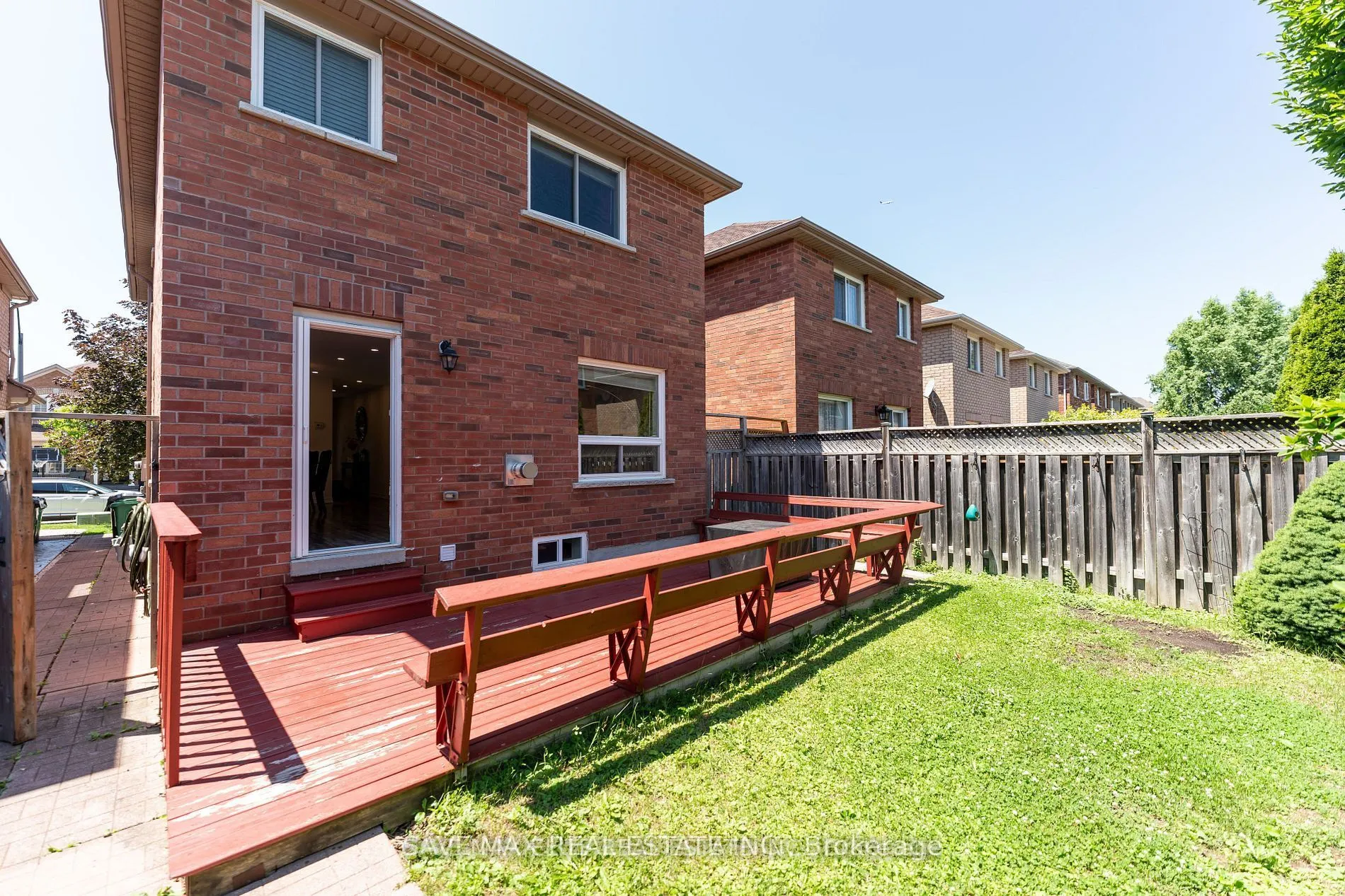 5549 Katy Gate