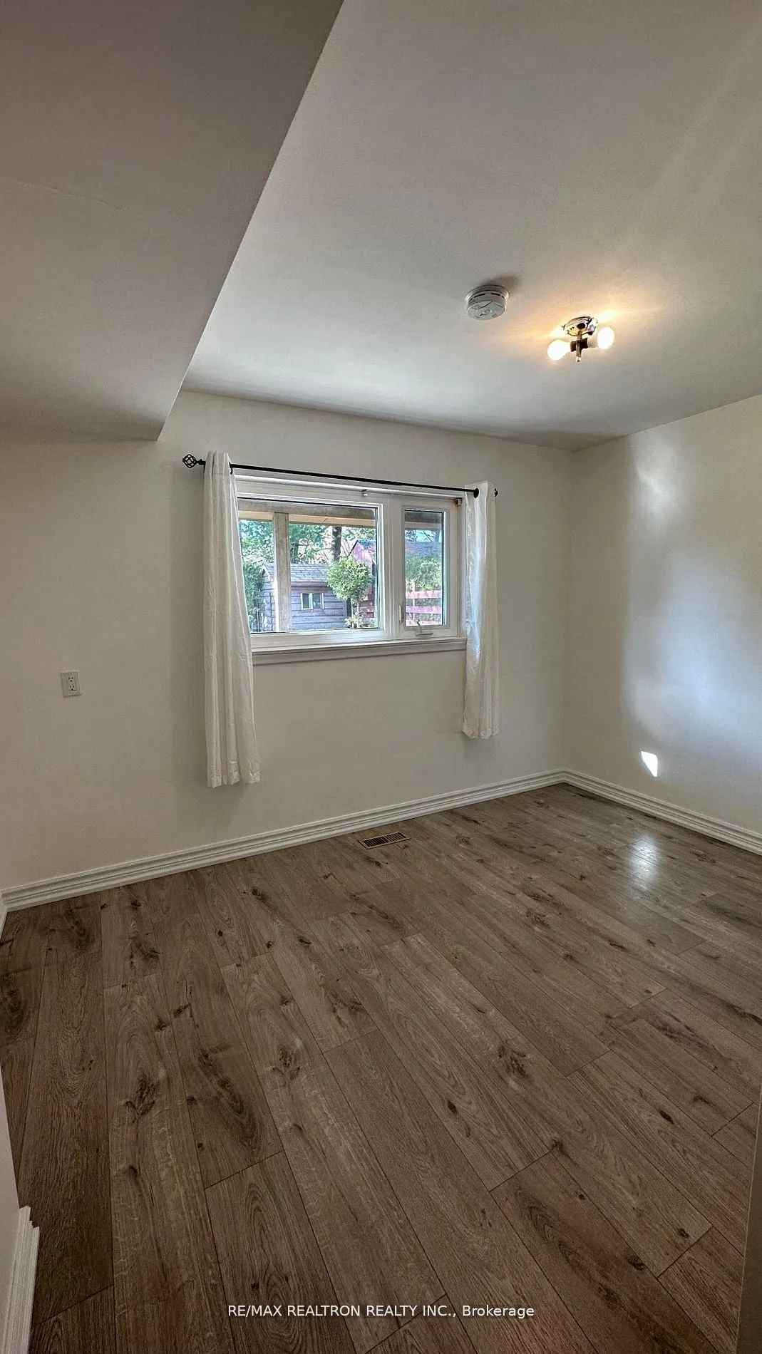 116 Verobeach Boulevard, #Low level apartment
