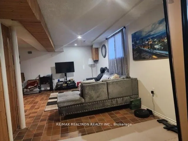 116 Verobeach Boulevard, #Low level apartment