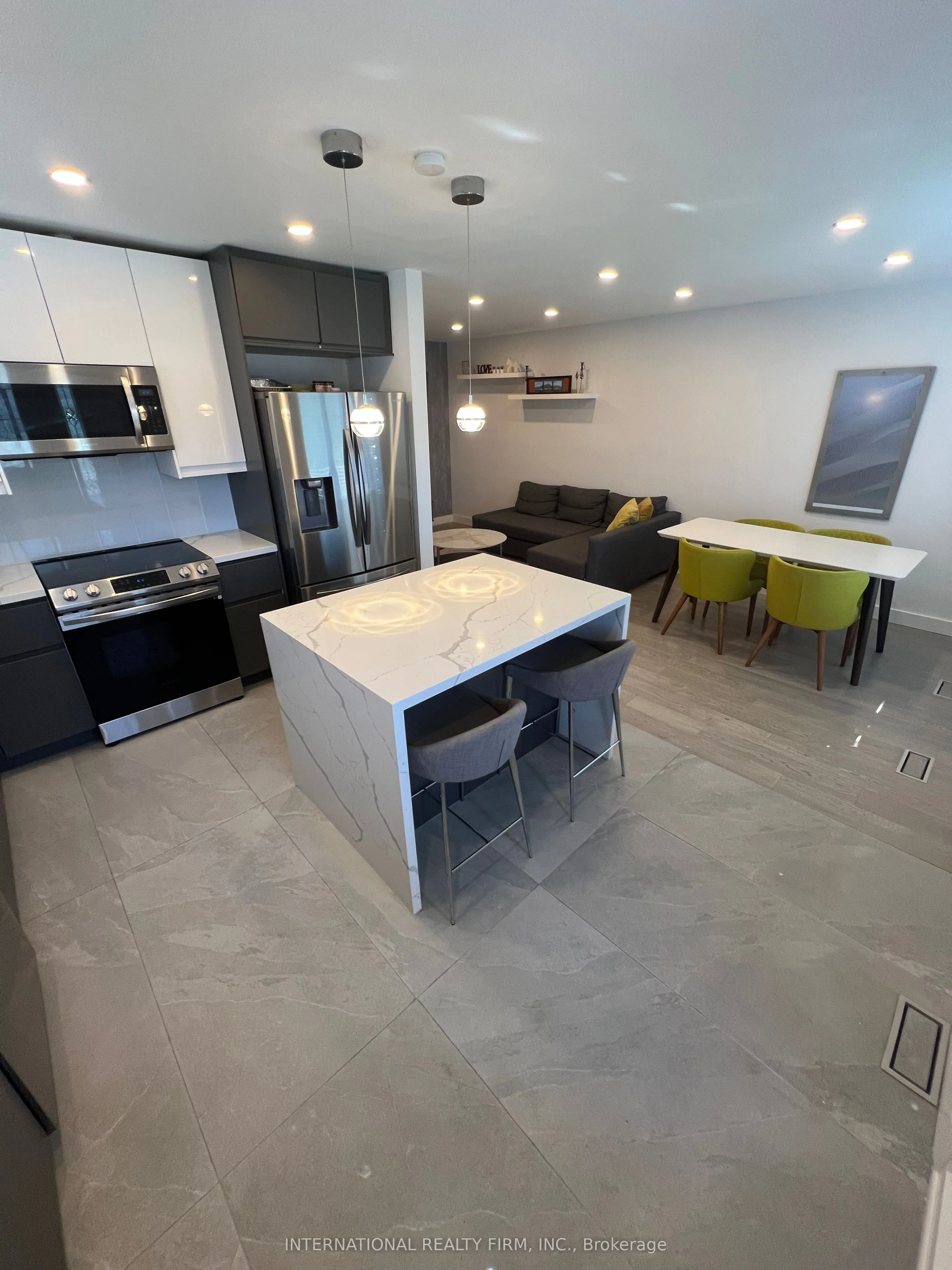 10 Rambler Place