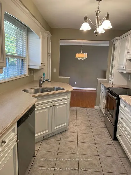 48 North Forster Park Drive