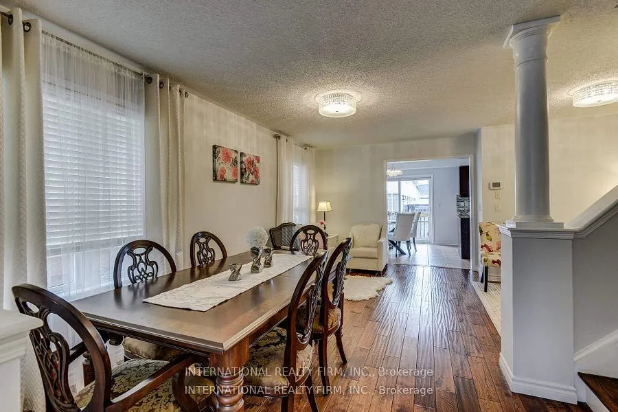 4881 Capri Crescent