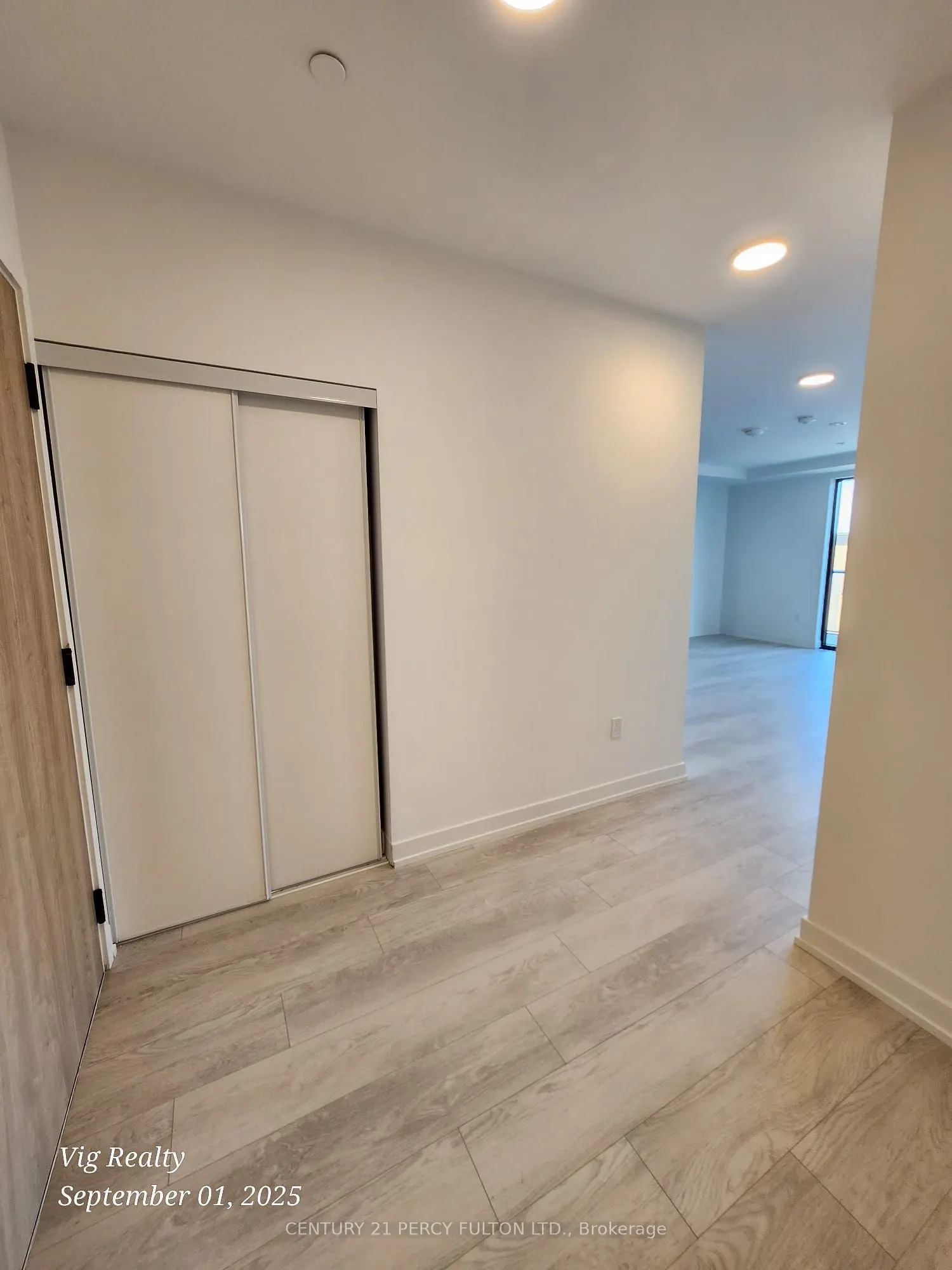 801 The Queensway Avenue, #205