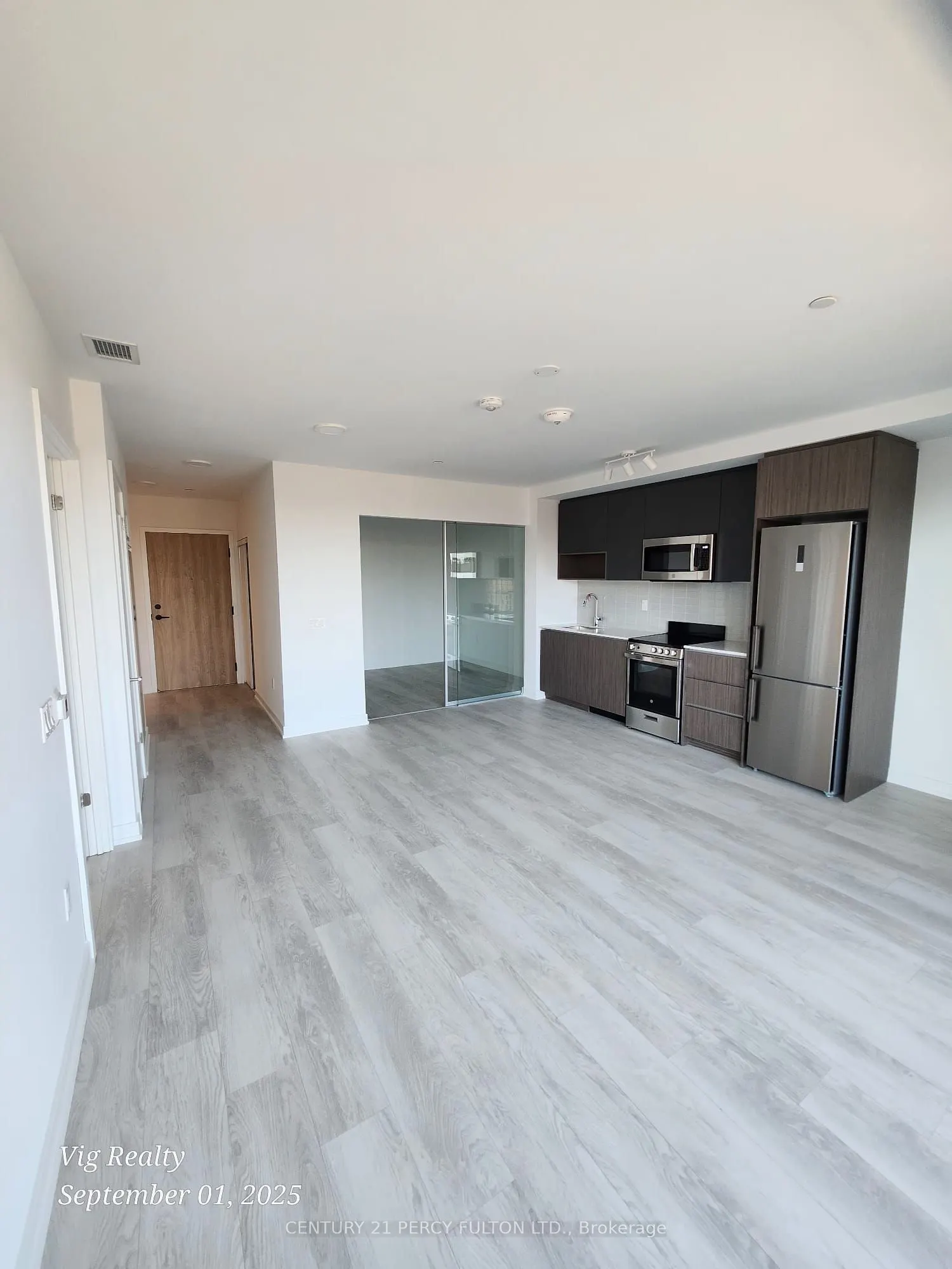 801 The Queensway Avenue, #205