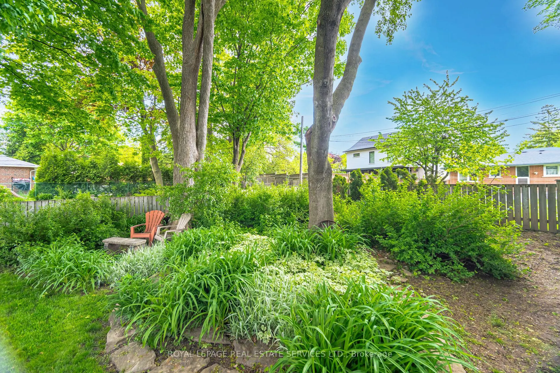 26 Alanmeade Crescent