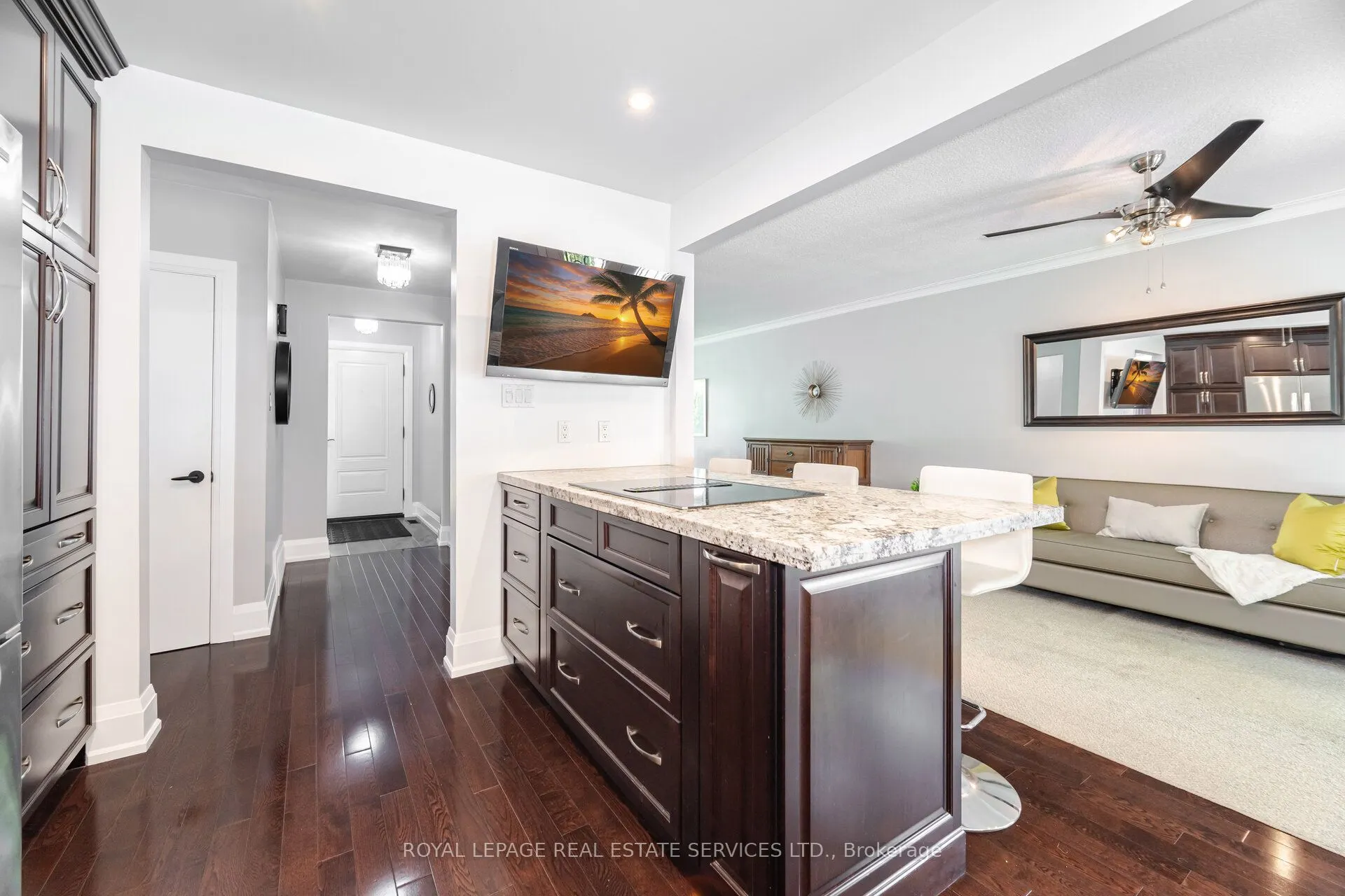 26 Alanmeade Crescent