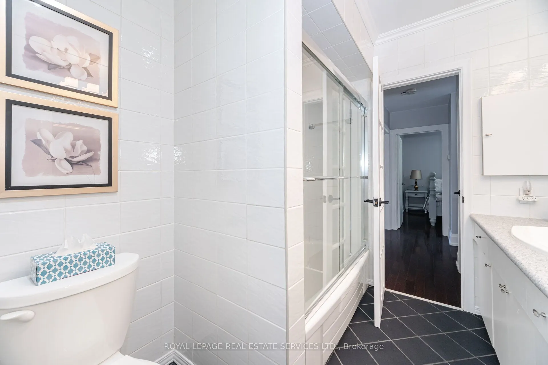 26 Alanmeade Crescent