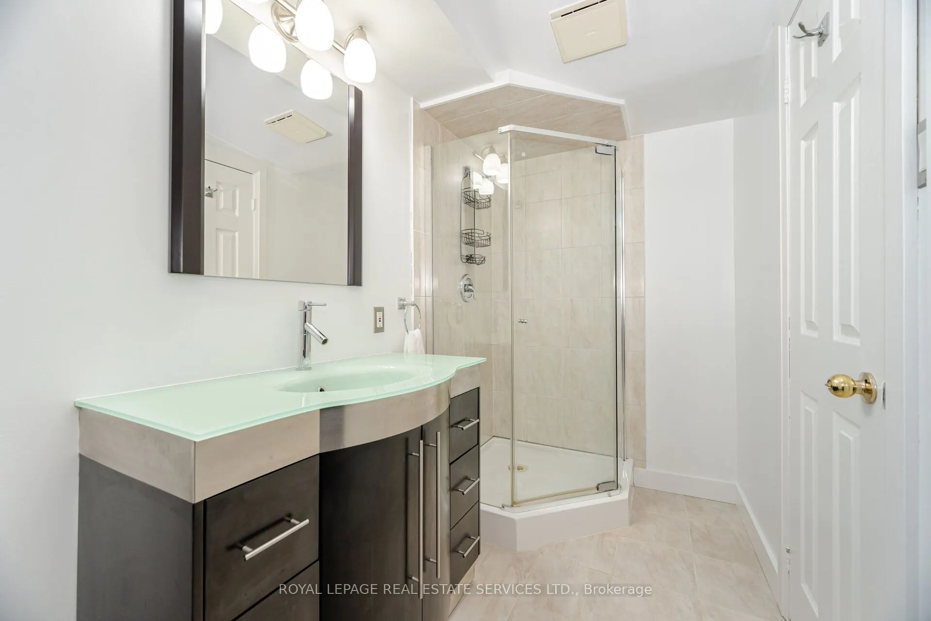 26 Alanmeade Crescent