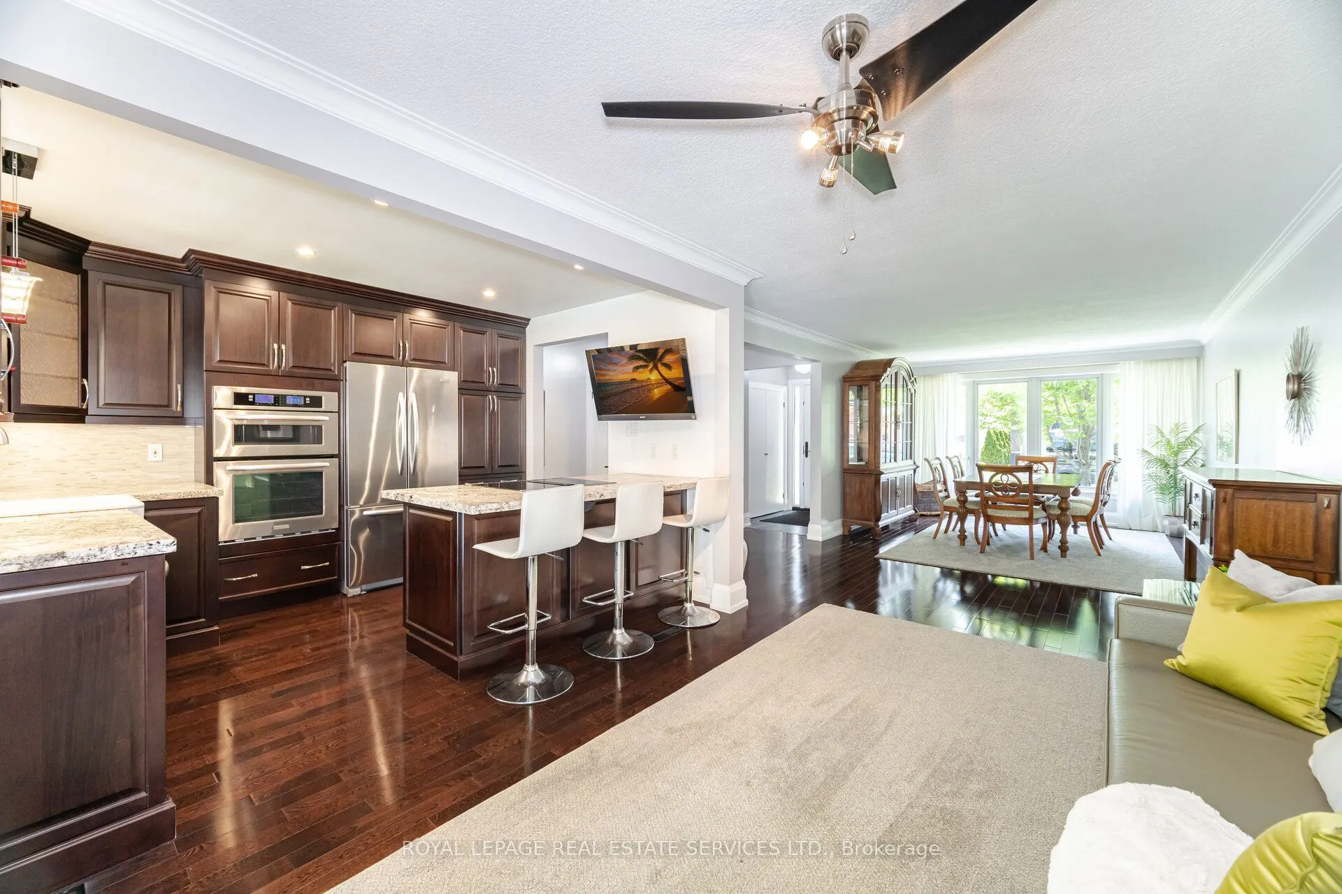 26 Alanmeade Crescent
