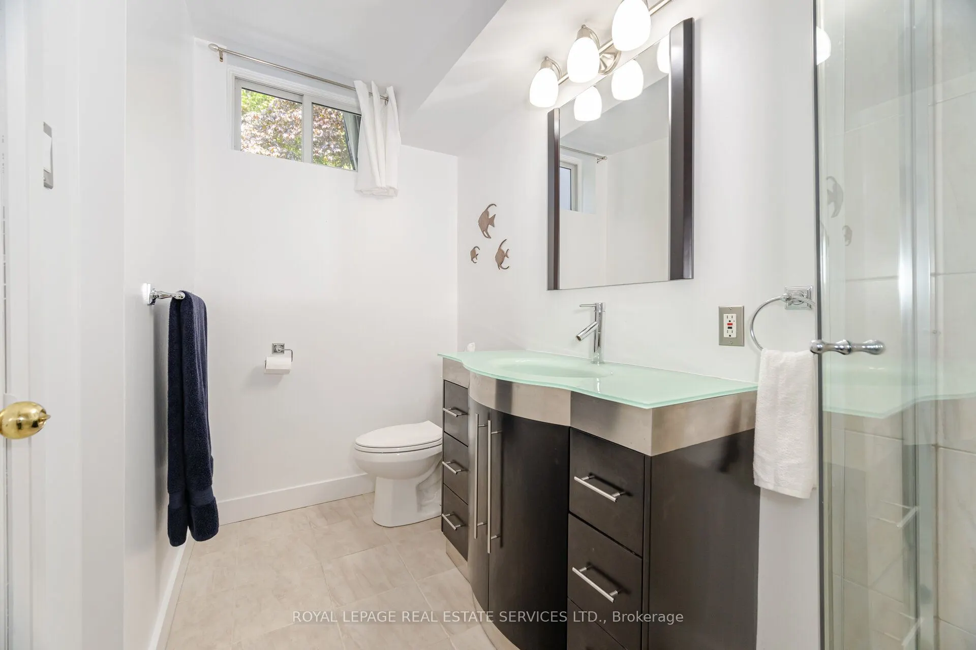 26 Alanmeade Crescent