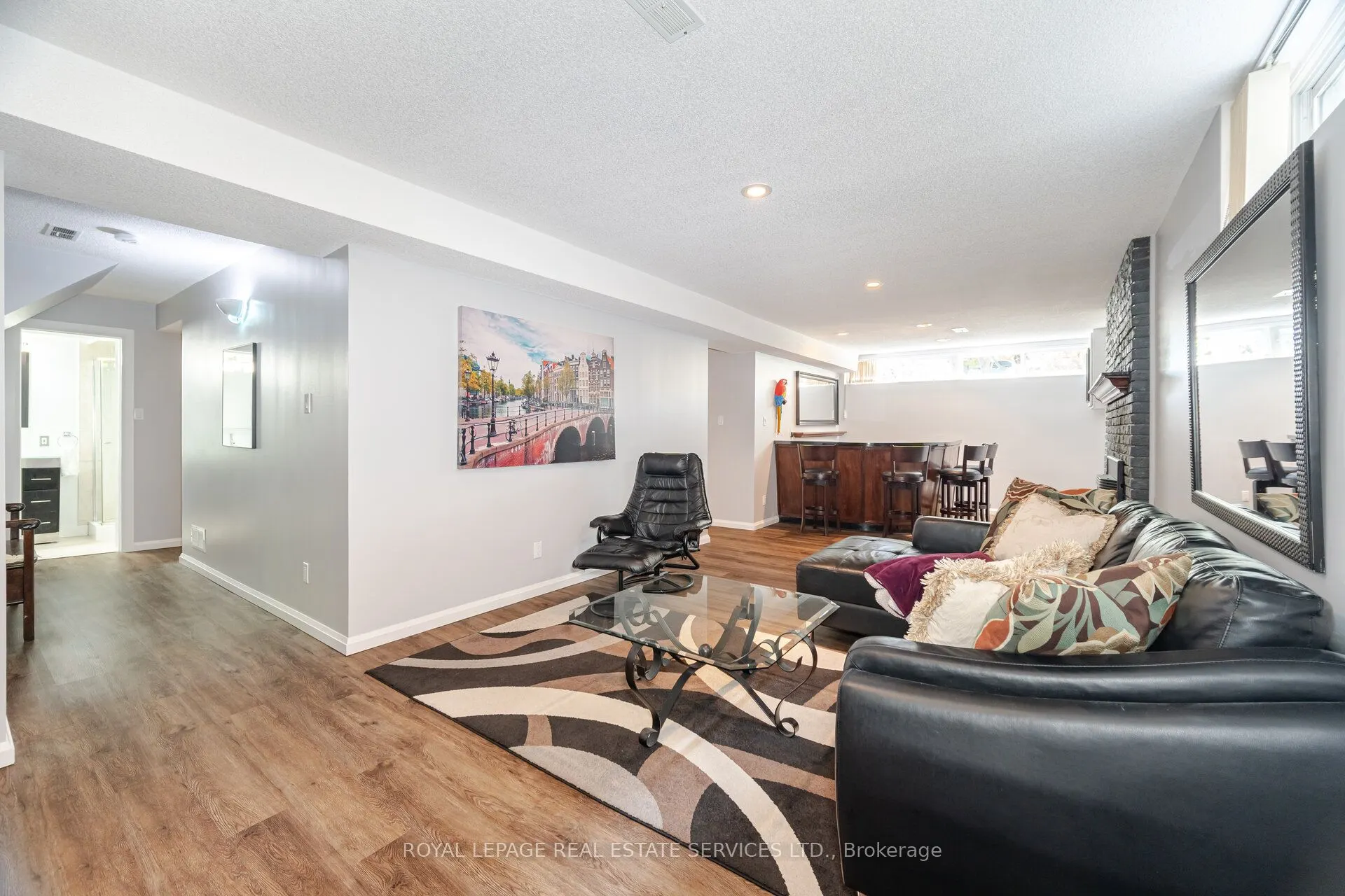 26 Alanmeade Crescent