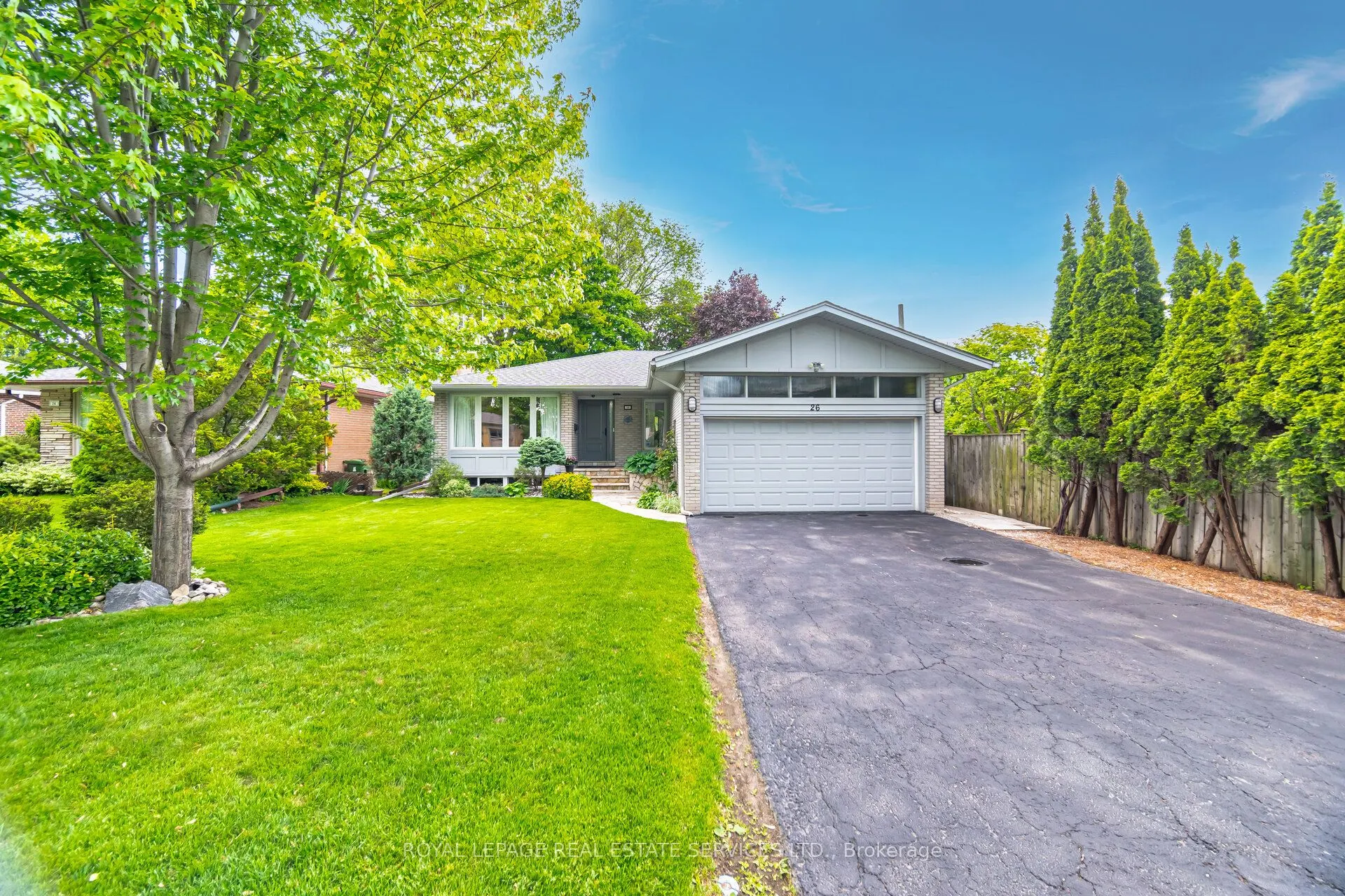 26 Alanmeade Crescent