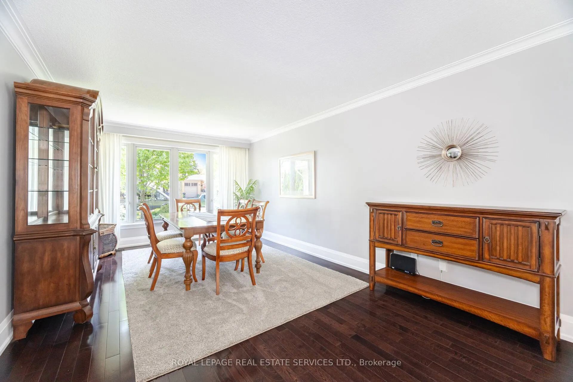 26 Alanmeade Crescent