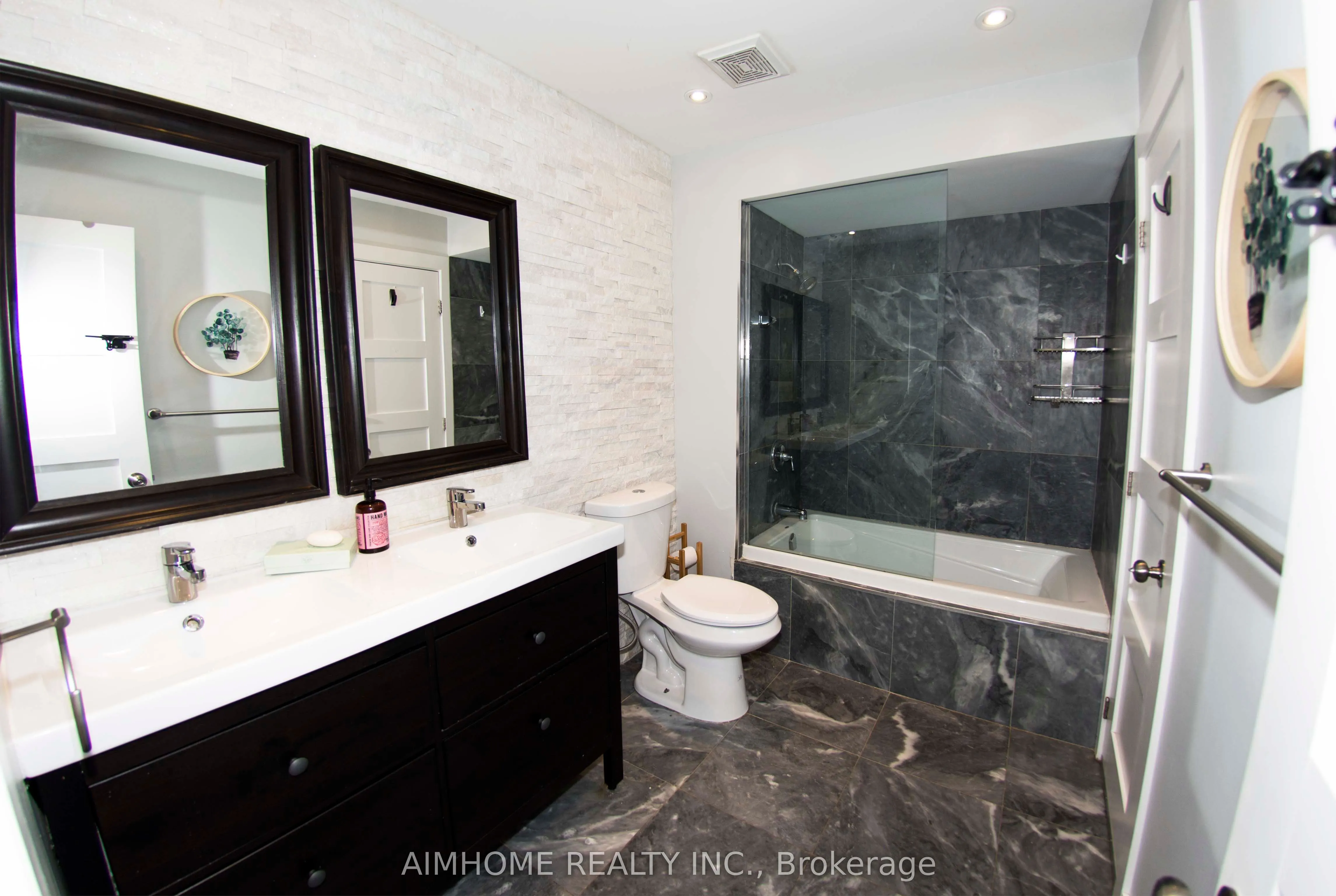 1224 Kirstie Court, #54